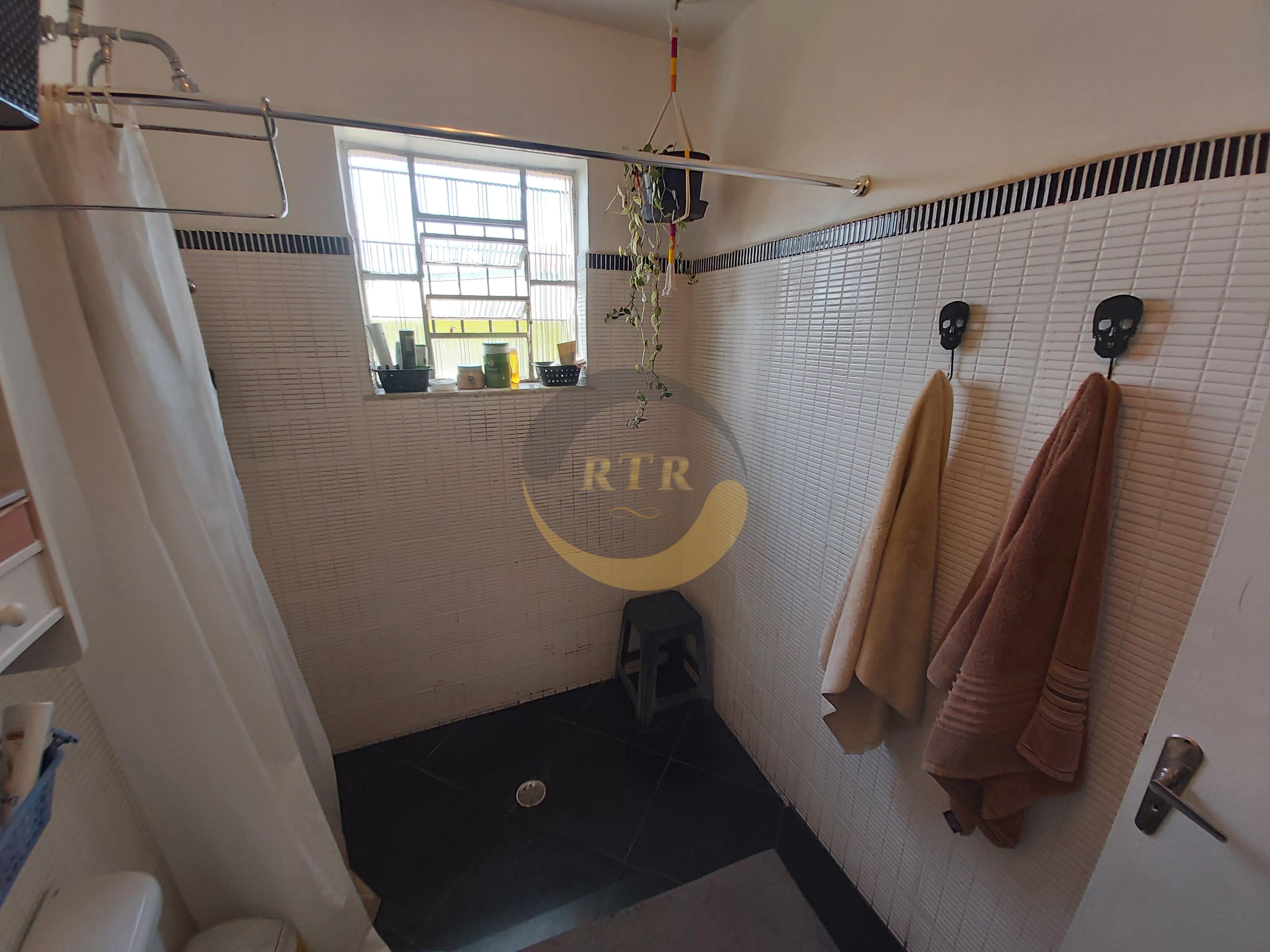 Casa T&eacute;rrea, 3 Quartos, 1 Suite, Escrit&oacute;rio Fundos, Copa e Banheiro, 7 Vagas, Monte Kemel  São Paulo - 