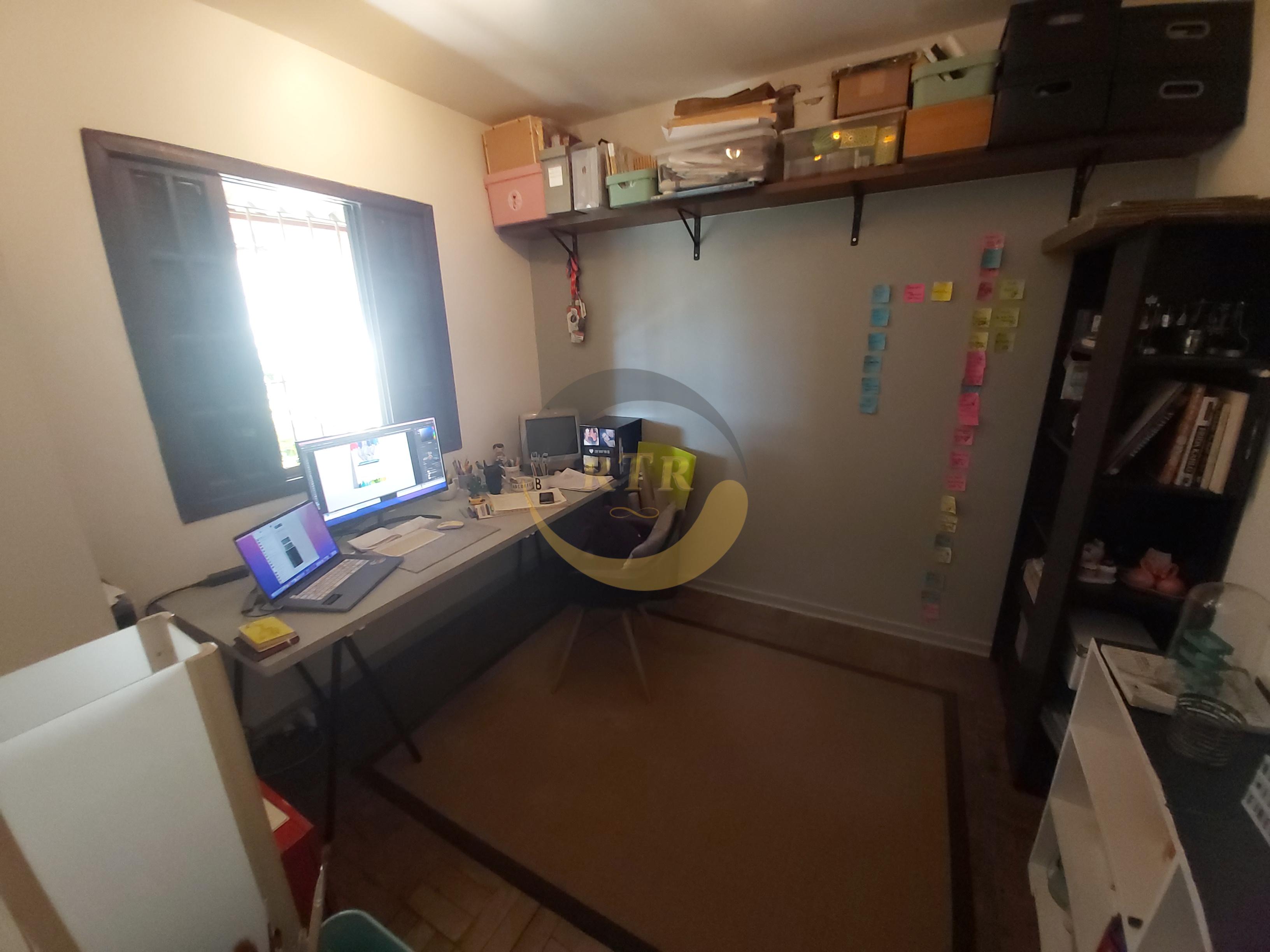 Casa T&eacute;rrea, 3 Quartos, 1 Suite, Escrit&oacute;rio Fundos, Copa e Banheiro, 7 Vagas, Monte Kemel  São Paulo - 
