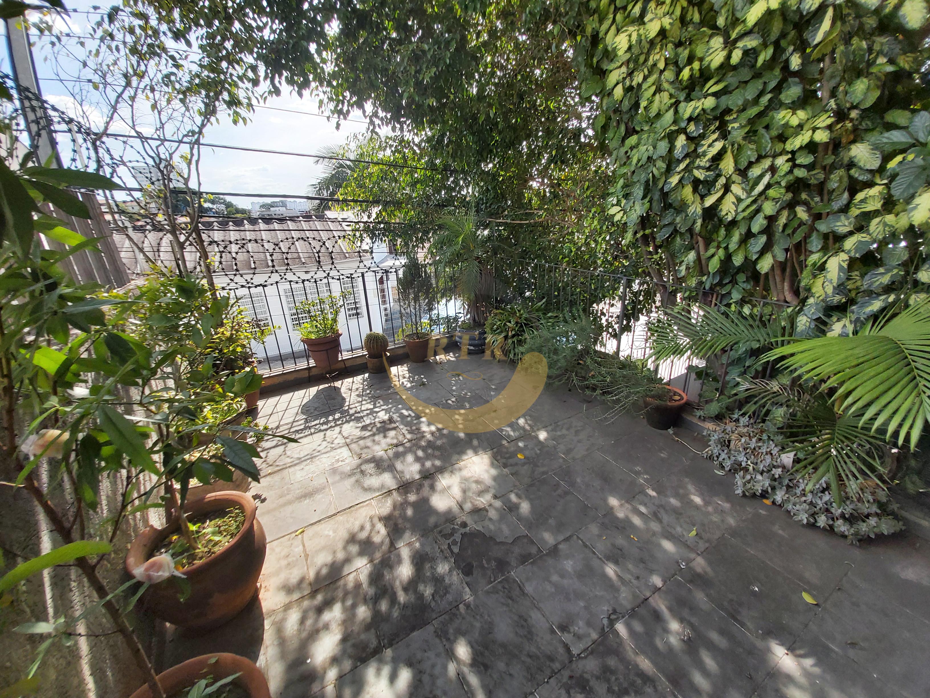 Casa T&eacute;rrea, 3 Quartos, 1 Suite, Escrit&oacute;rio Fundos, Copa e Banheiro, 7 Vagas, Monte Kemel  São Paulo - 