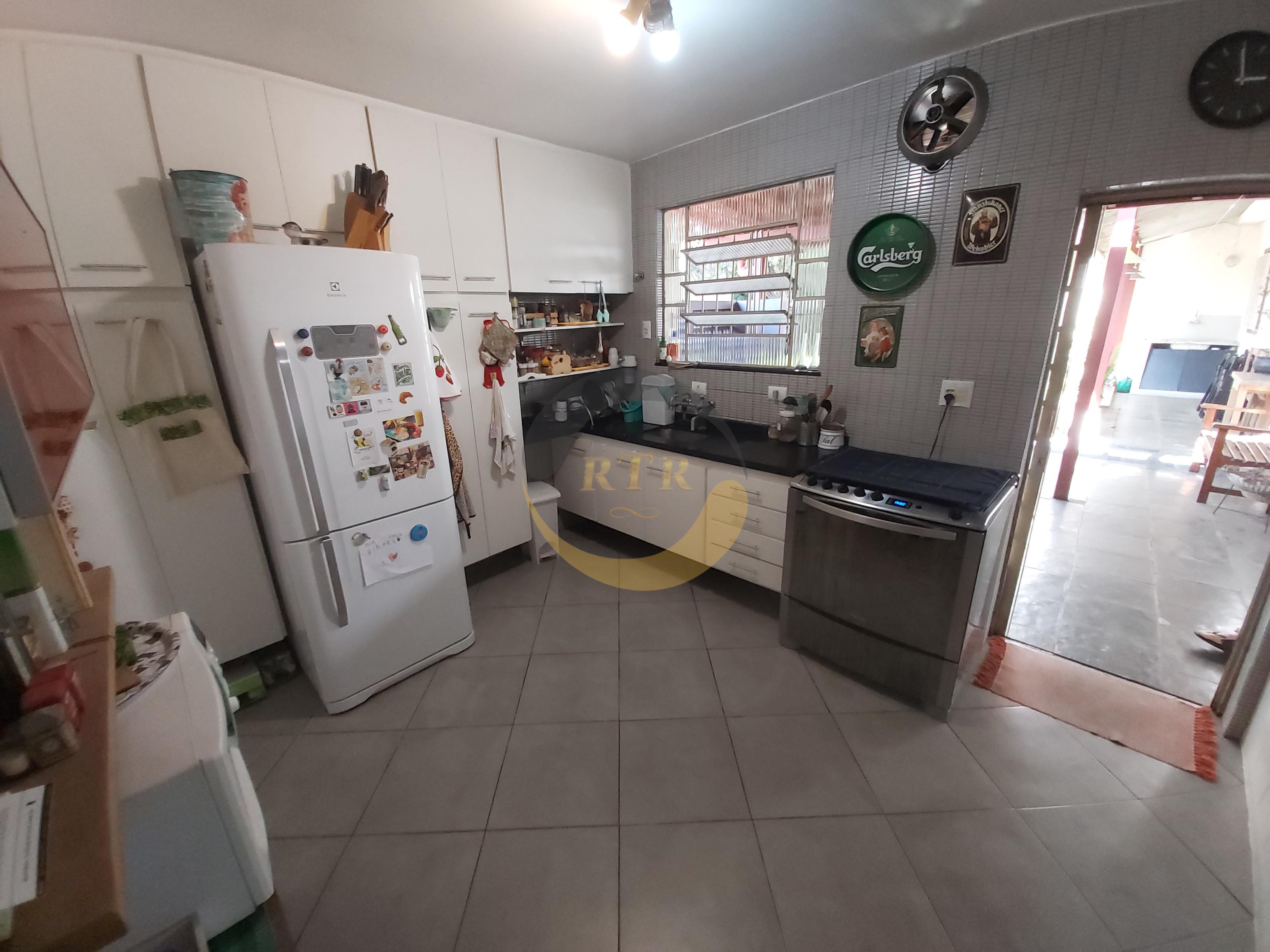 Casa T&eacute;rrea, 3 Quartos, 1 Suite, Escrit&oacute;rio Fundos, Copa e Banheiro, 7 Vagas, Monte Kemel  São Paulo - 