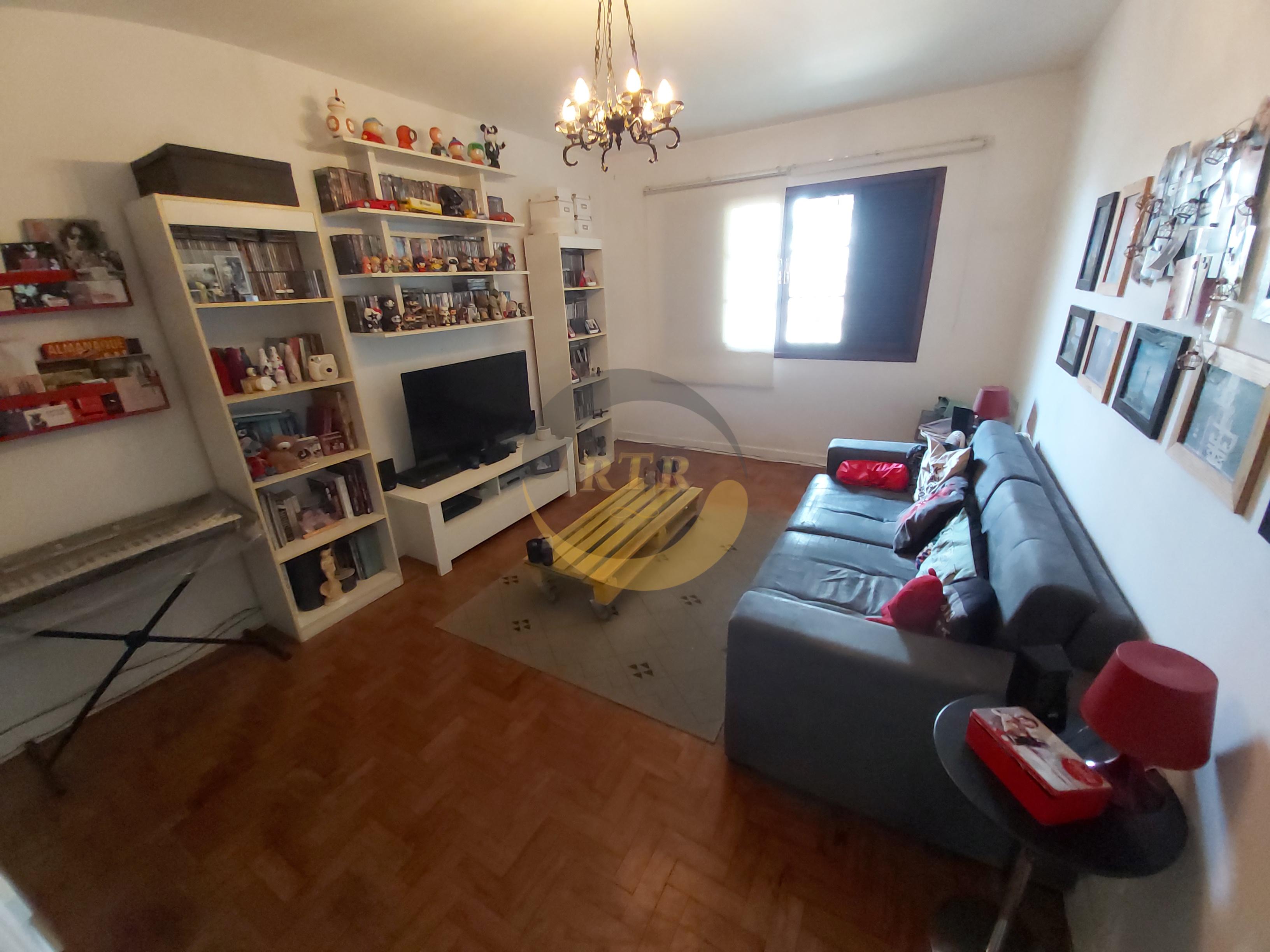 Casa T&eacute;rrea, 3 Quartos, 1 Suite, Escrit&oacute;rio Fundos, Copa e Banheiro, 7 Vagas, Monte Kemel  São Paulo - 
