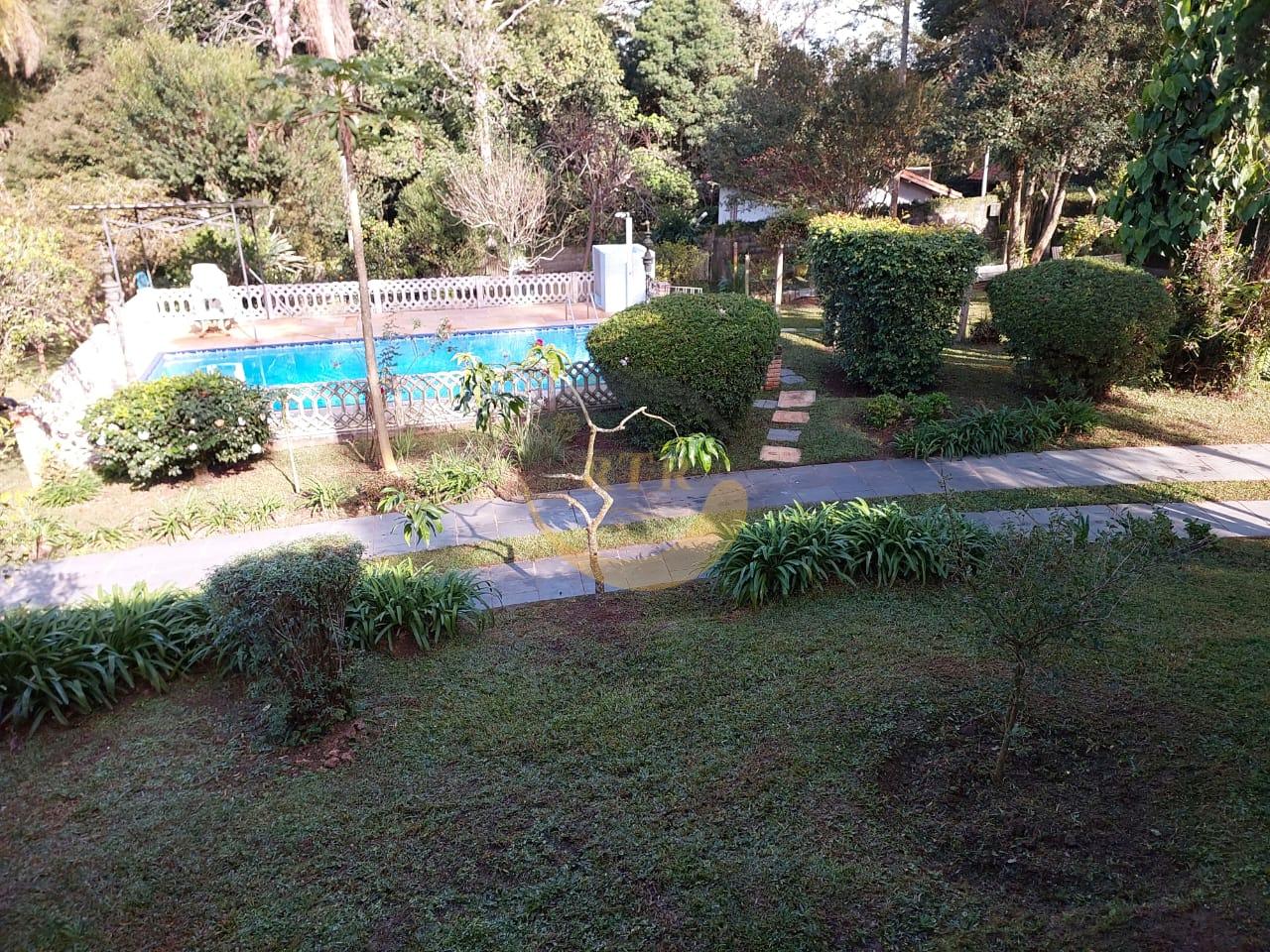 Ch&aacute;cara 2.000m&sup2;, Condom&iacute;nio, Embu 3 su&iacute;tes, piscina, pomar, &Oacute;tima localiza&ccedil;&atilde;o f&aacute;cil acesso  Embu das Artes - 