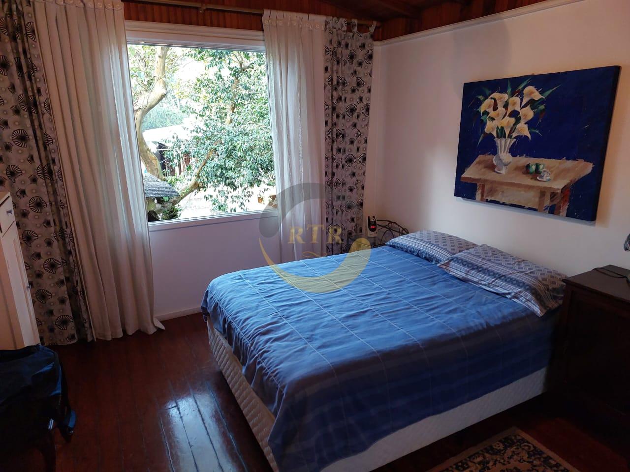 Ch&aacute;cara 2.000m&sup2;, Condom&iacute;nio, Embu 3 su&iacute;tes, piscina, pomar, &Oacute;tima localiza&ccedil;&atilde;o f&aacute;cil acesso  Embu das Artes - 