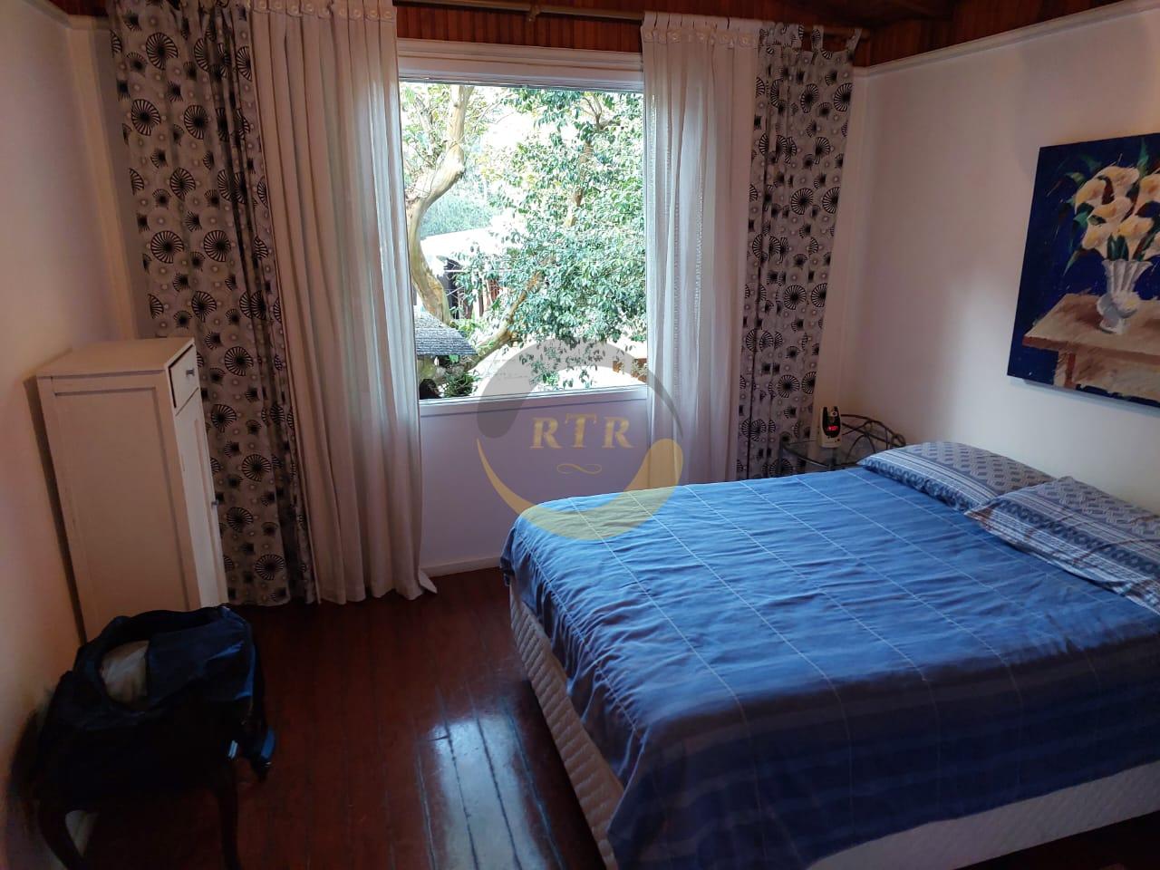 Ch&aacute;cara 2.000m&sup2;, Condom&iacute;nio, Embu 3 su&iacute;tes, piscina, pomar, &Oacute;tima localiza&ccedil;&atilde;o f&aacute;cil acesso  Embu das Artes - 