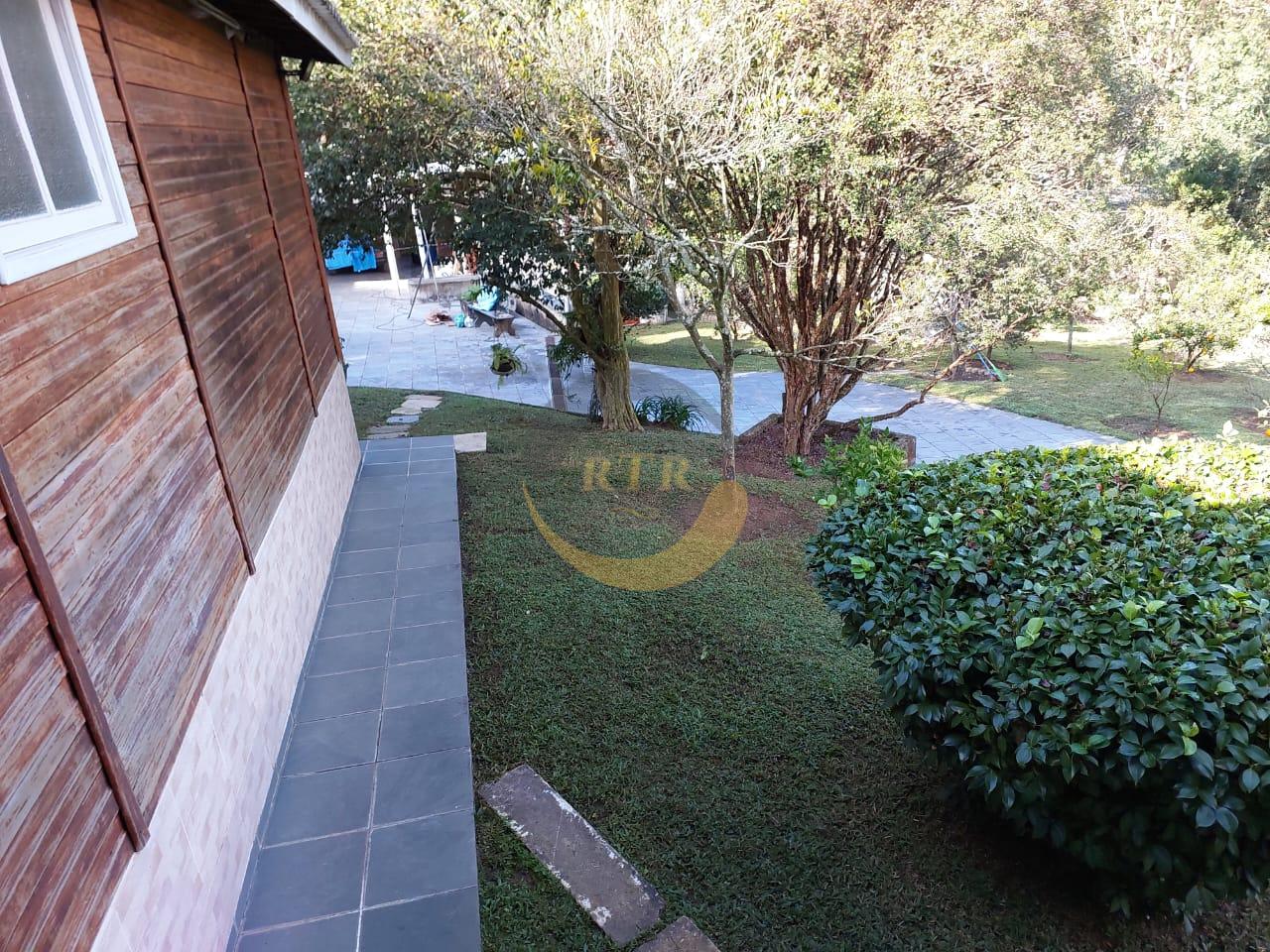 Ch&aacute;cara 2.000m&sup2;, Condom&iacute;nio, Embu 3 su&iacute;tes, piscina, pomar, &Oacute;tima localiza&ccedil;&atilde;o f&aacute;cil acesso  Embu das Artes - 