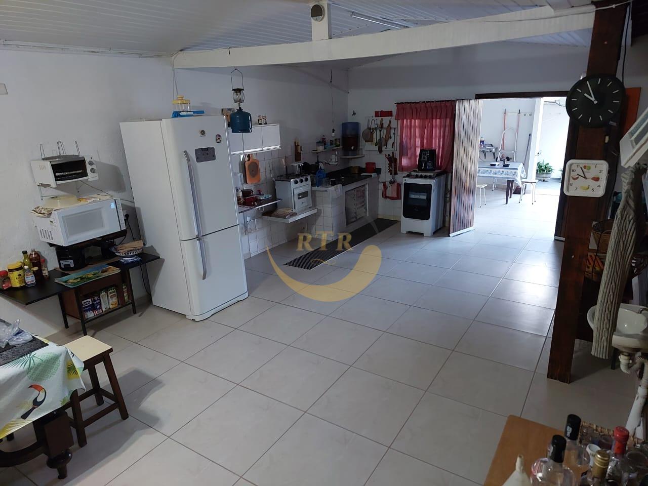 Ch&aacute;cara 2.000m&sup2;, Condom&iacute;nio, Embu 3 su&iacute;tes, piscina, pomar, &Oacute;tima localiza&ccedil;&atilde;o f&aacute;cil acesso  Embu das Artes - 