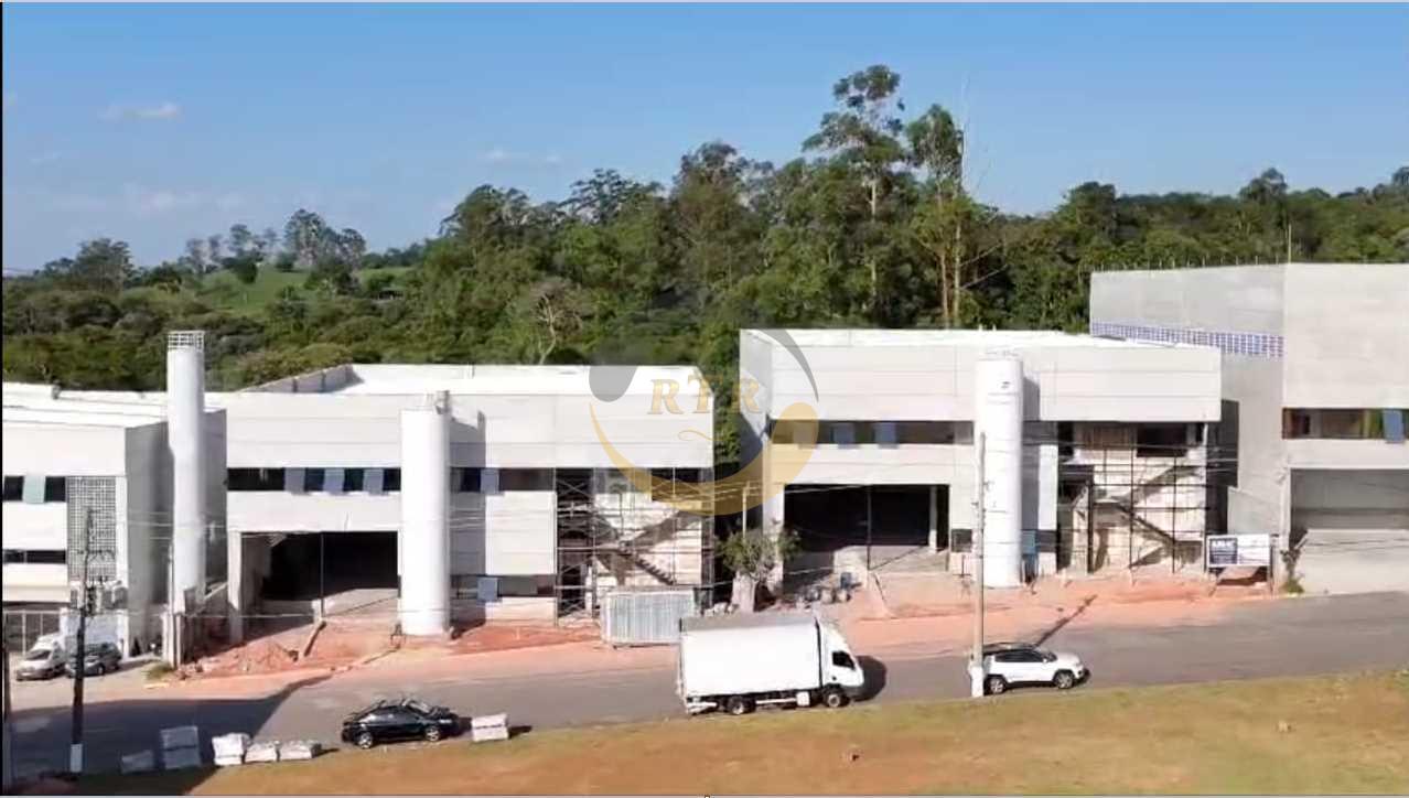 Galp&atilde;o, Rod. Rap. Tavares Km 40, Cotia, Cond. Fechado, Vesti&aacute;rio, Docas, Copa, P&aacute;tio RODOVIA RAPOSO TAVARES  Cotia - 
