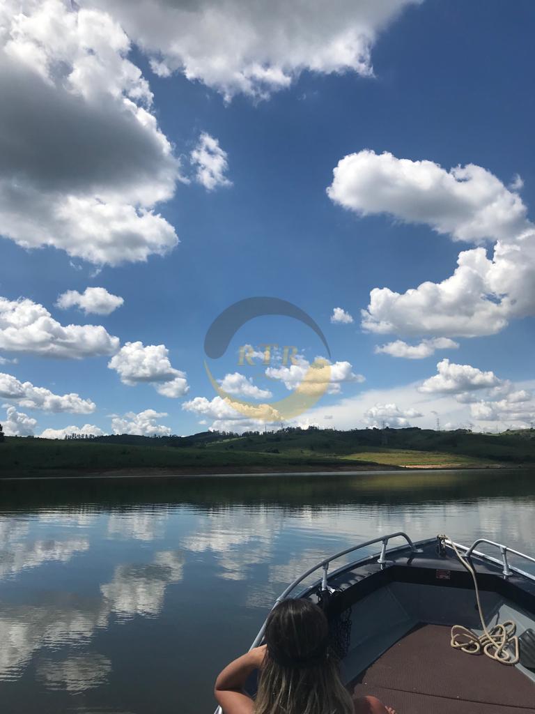 Para&iacute;so &agrave; beira d'&aacute;gua! Rancho 61.345 m&sup2; - Mairinque, casa 465 m&sup2;, 7 su&iacute;tes. Ver&atilde;o &eacute; aqui!  Mairinque - 