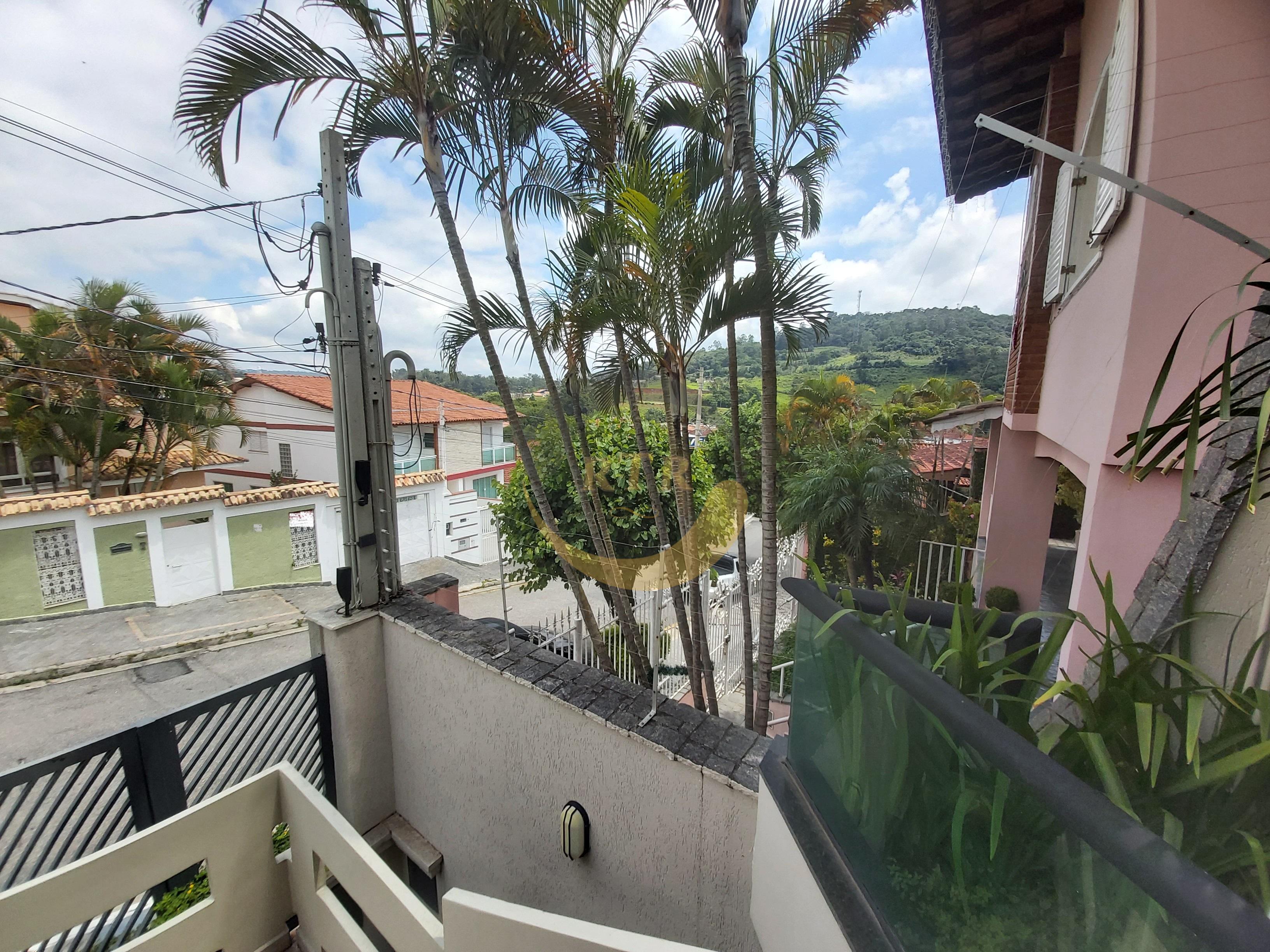 S&atilde;o Roque Nobre, Sobrado Alto Padr&atilde;o 340m&sup2;, 3 Su&iacute;tes, Piscina, Aquecimento Solar  São Roque - 