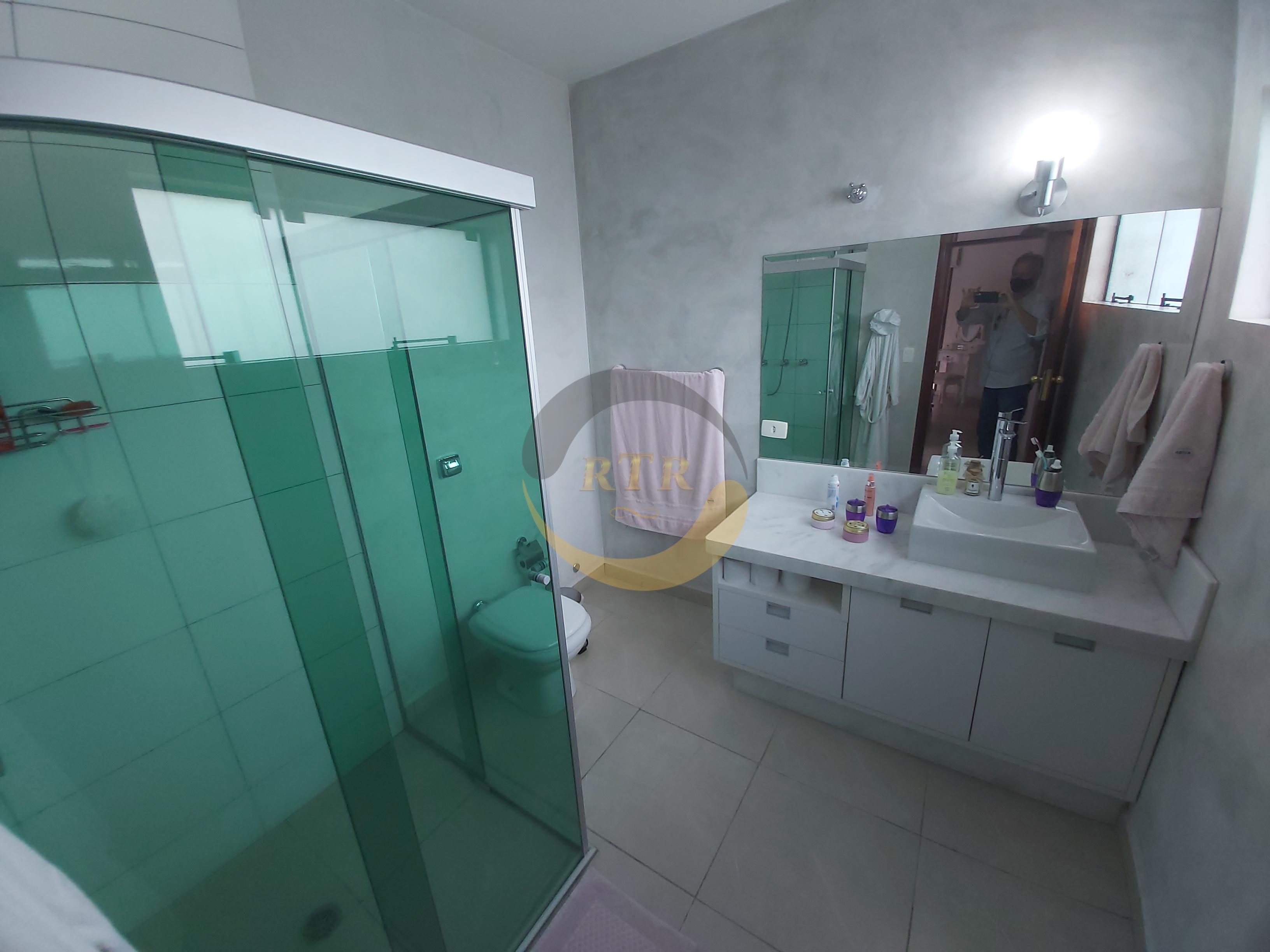 S&atilde;o Roque Nobre, Sobrado Alto Padr&atilde;o 340m&sup2;, 3 Su&iacute;tes, Piscina, Aquecimento Solar  São Roque - 