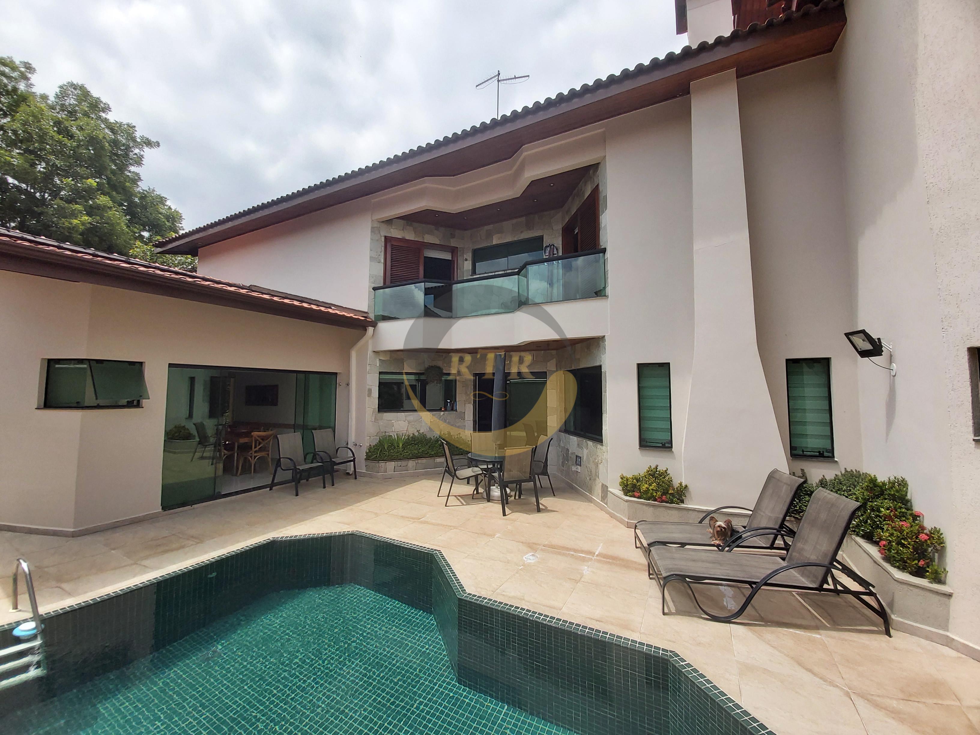 S&atilde;o Roque Nobre, Sobrado Alto Padr&atilde;o 340m&sup2;, 3 Su&iacute;tes, Piscina, Aquecimento Solar  São Roque - 