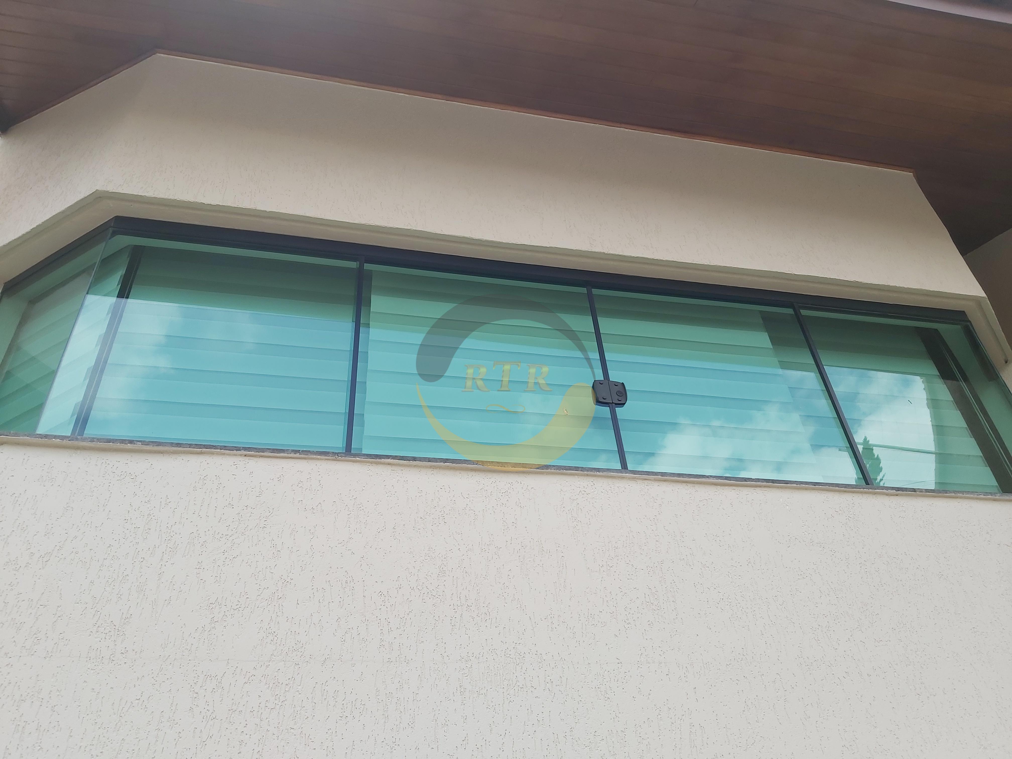 S&atilde;o Roque Nobre, Sobrado Alto Padr&atilde;o 340m&sup2;, 3 Su&iacute;tes, Piscina, Aquecimento Solar  São Roque - 