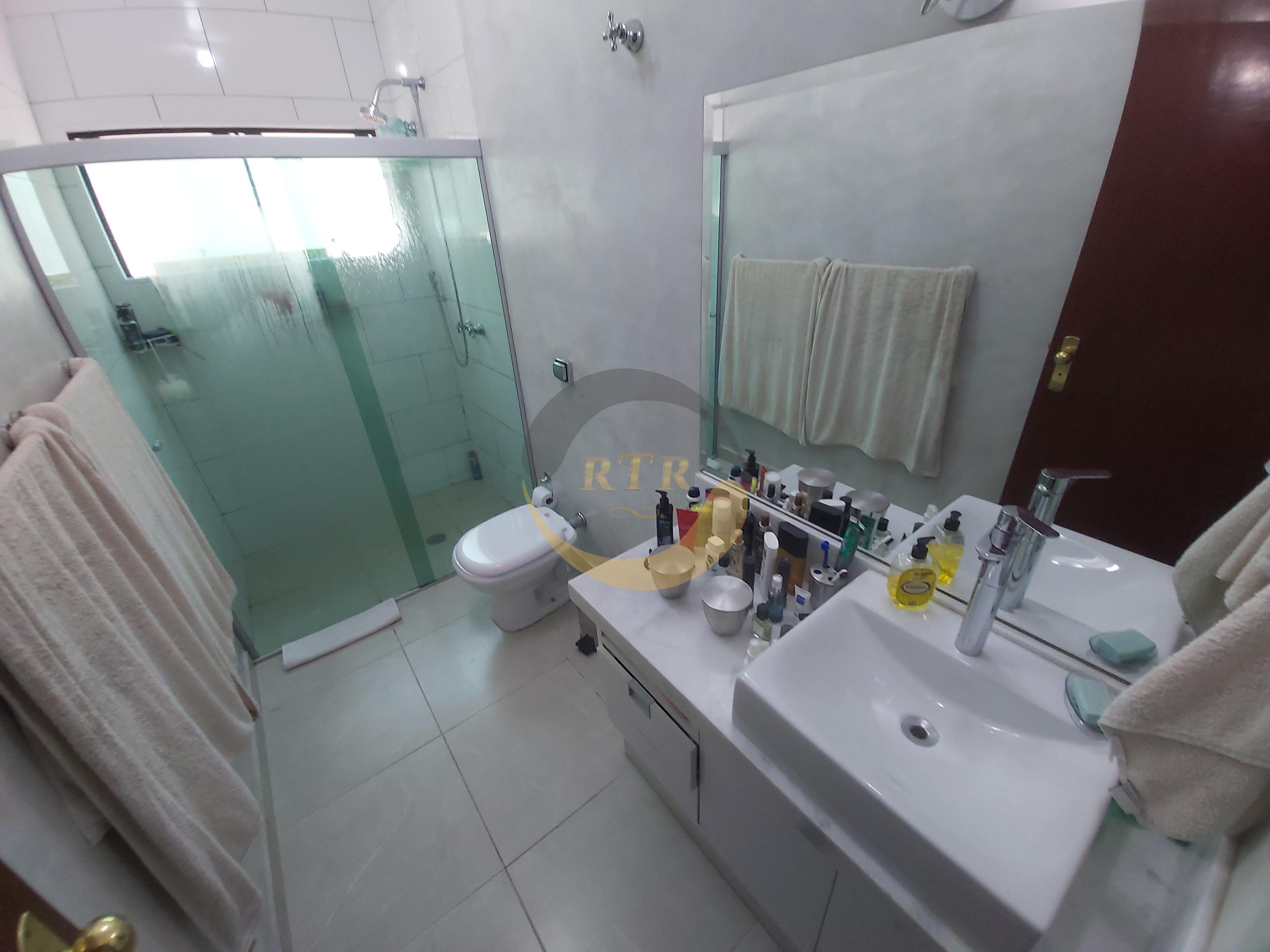 S&atilde;o Roque Nobre, Sobrado Alto Padr&atilde;o 340m&sup2;, 3 Su&iacute;tes, Piscina, Aquecimento Solar  São Roque - 
