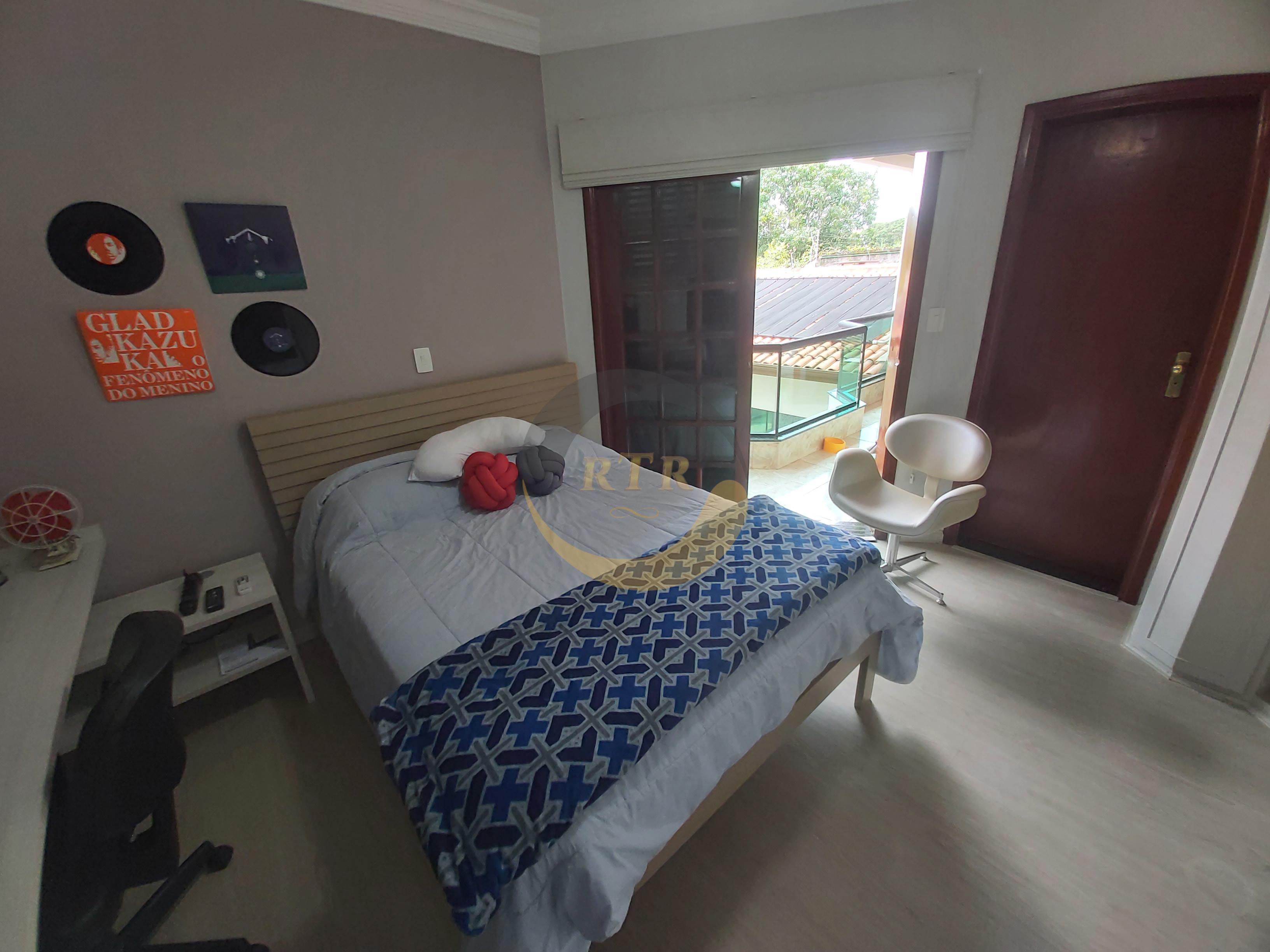 S&atilde;o Roque Nobre, Sobrado Alto Padr&atilde;o 340m&sup2;, 3 Su&iacute;tes, Piscina, Aquecimento Solar  São Roque - 