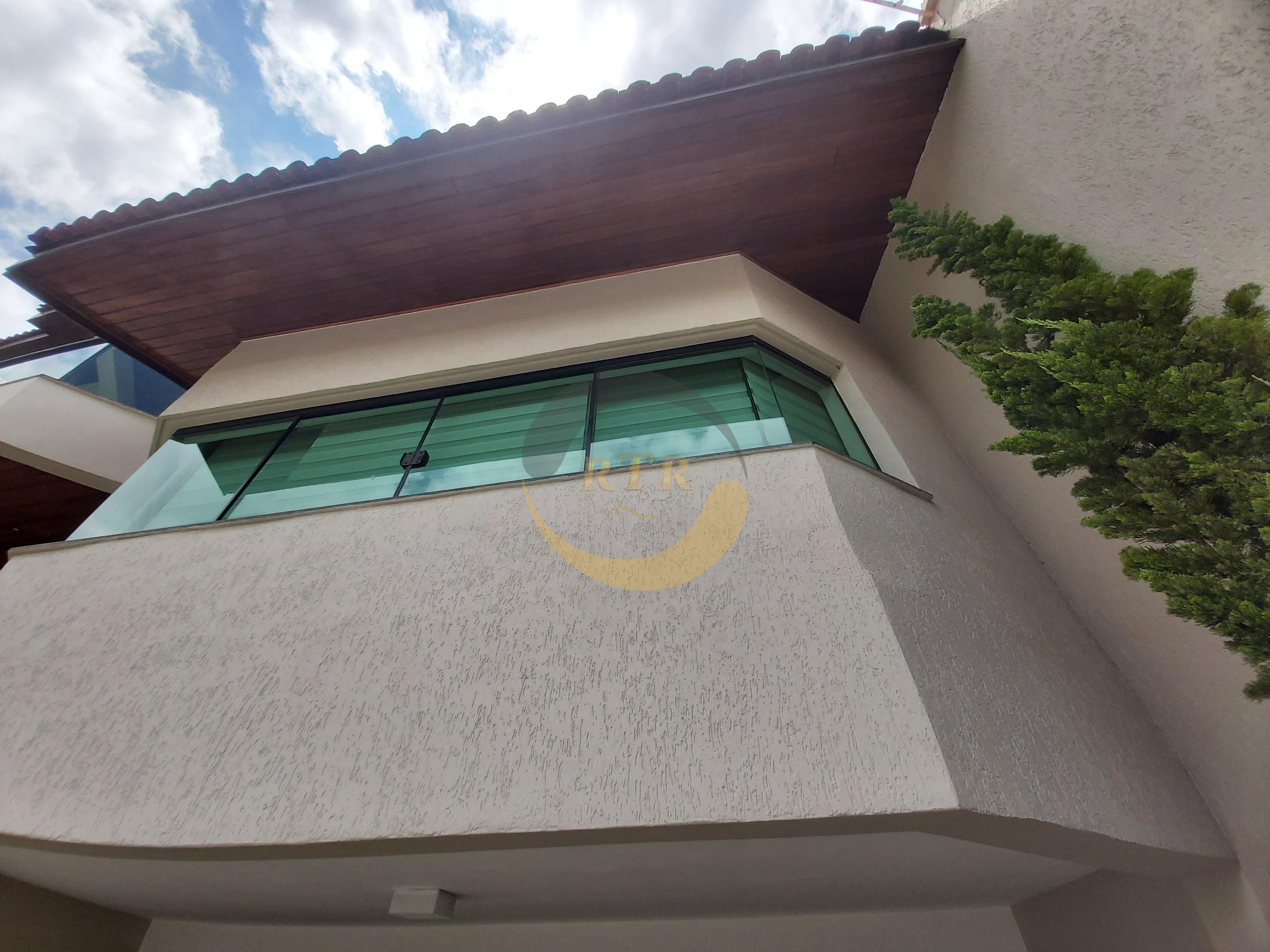 S&atilde;o Roque Nobre, Sobrado Alto Padr&atilde;o 340m&sup2;, 3 Su&iacute;tes, Piscina, Aquecimento Solar  São Roque - 