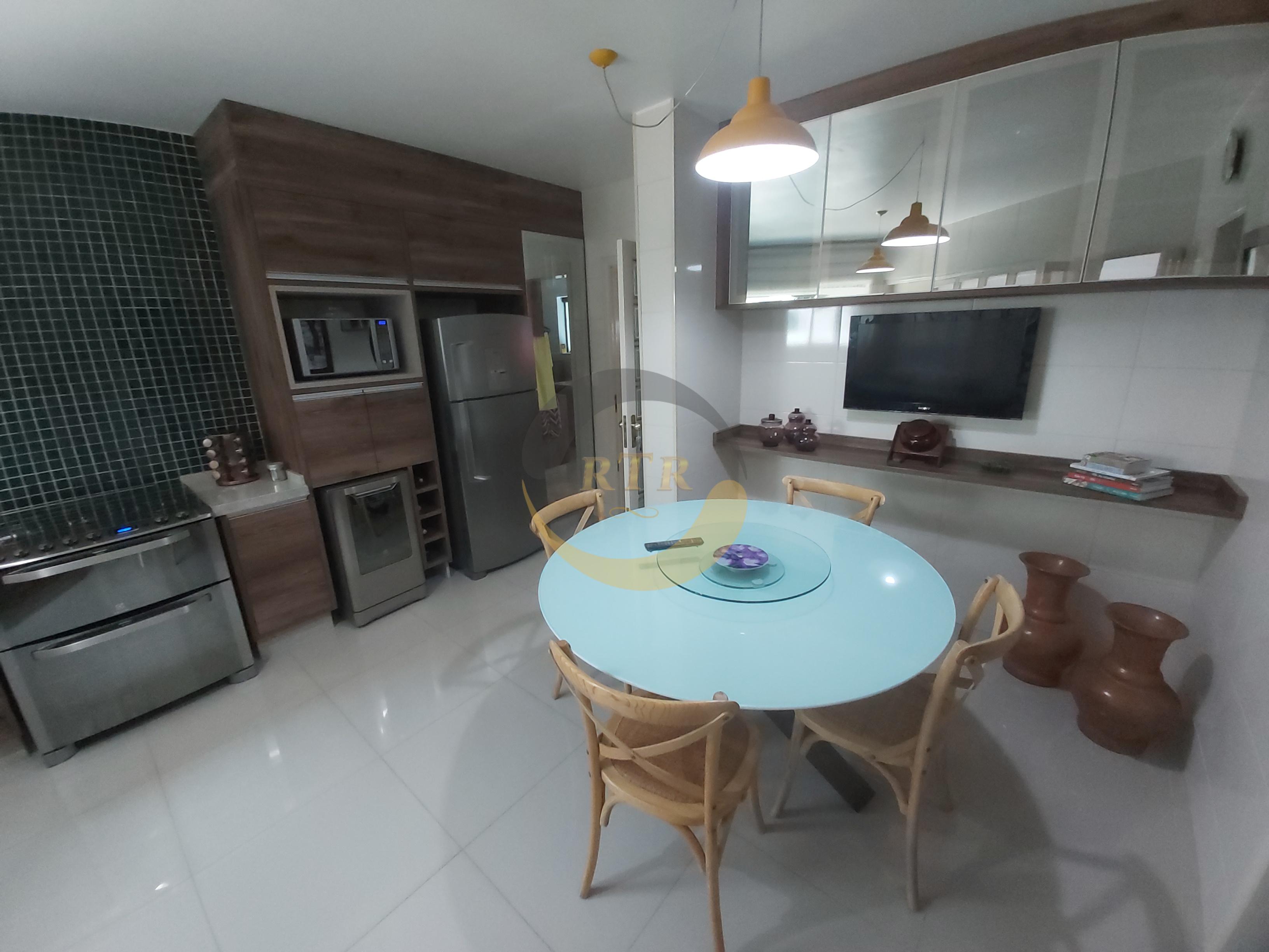 S&atilde;o Roque Nobre, Sobrado Alto Padr&atilde;o 340m&sup2;, 3 Su&iacute;tes, Piscina, Aquecimento Solar  São Roque - 