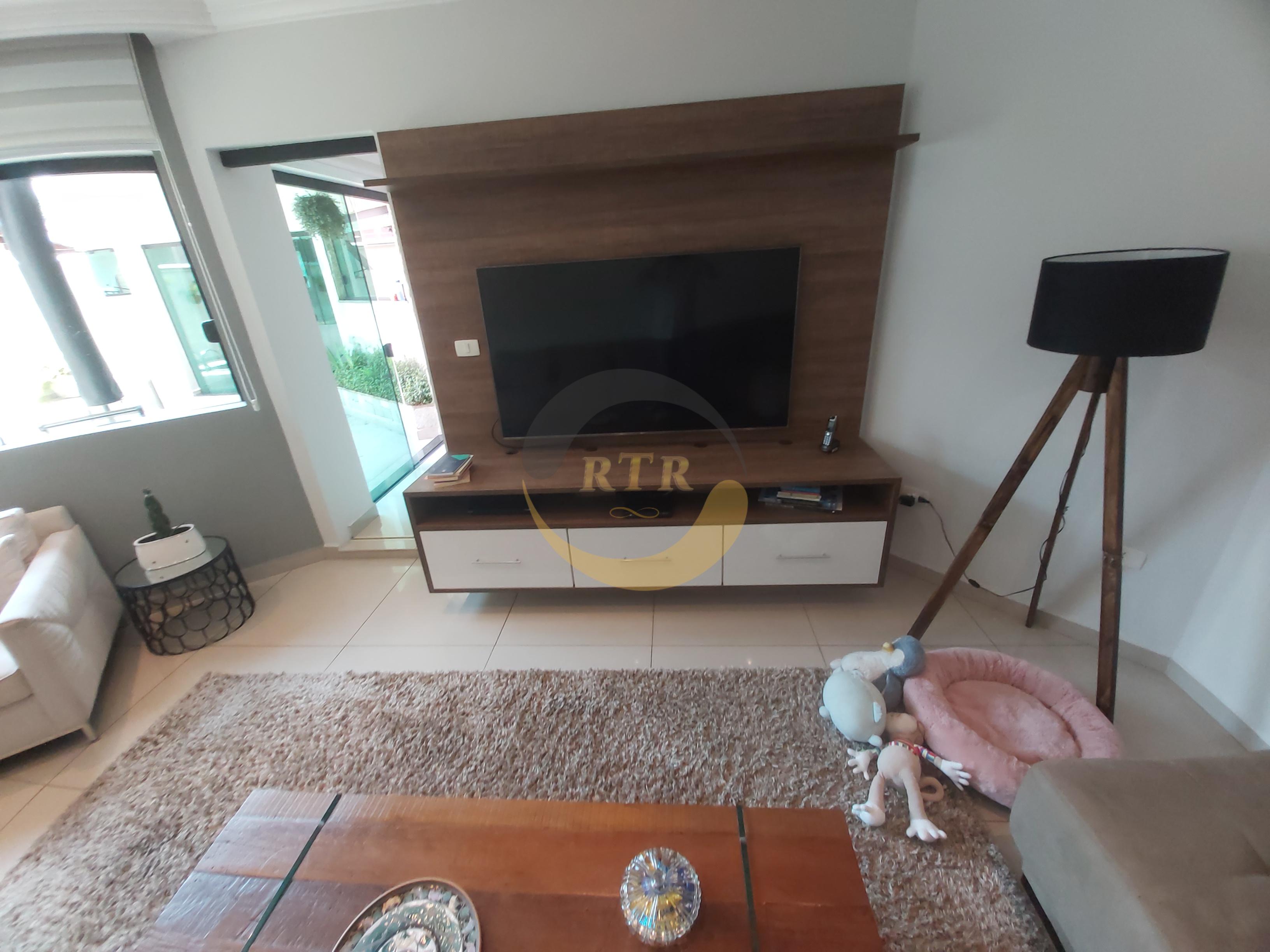 S&atilde;o Roque Nobre, Sobrado Alto Padr&atilde;o 340m&sup2;, 3 Su&iacute;tes, Piscina, Aquecimento Solar  São Roque - 