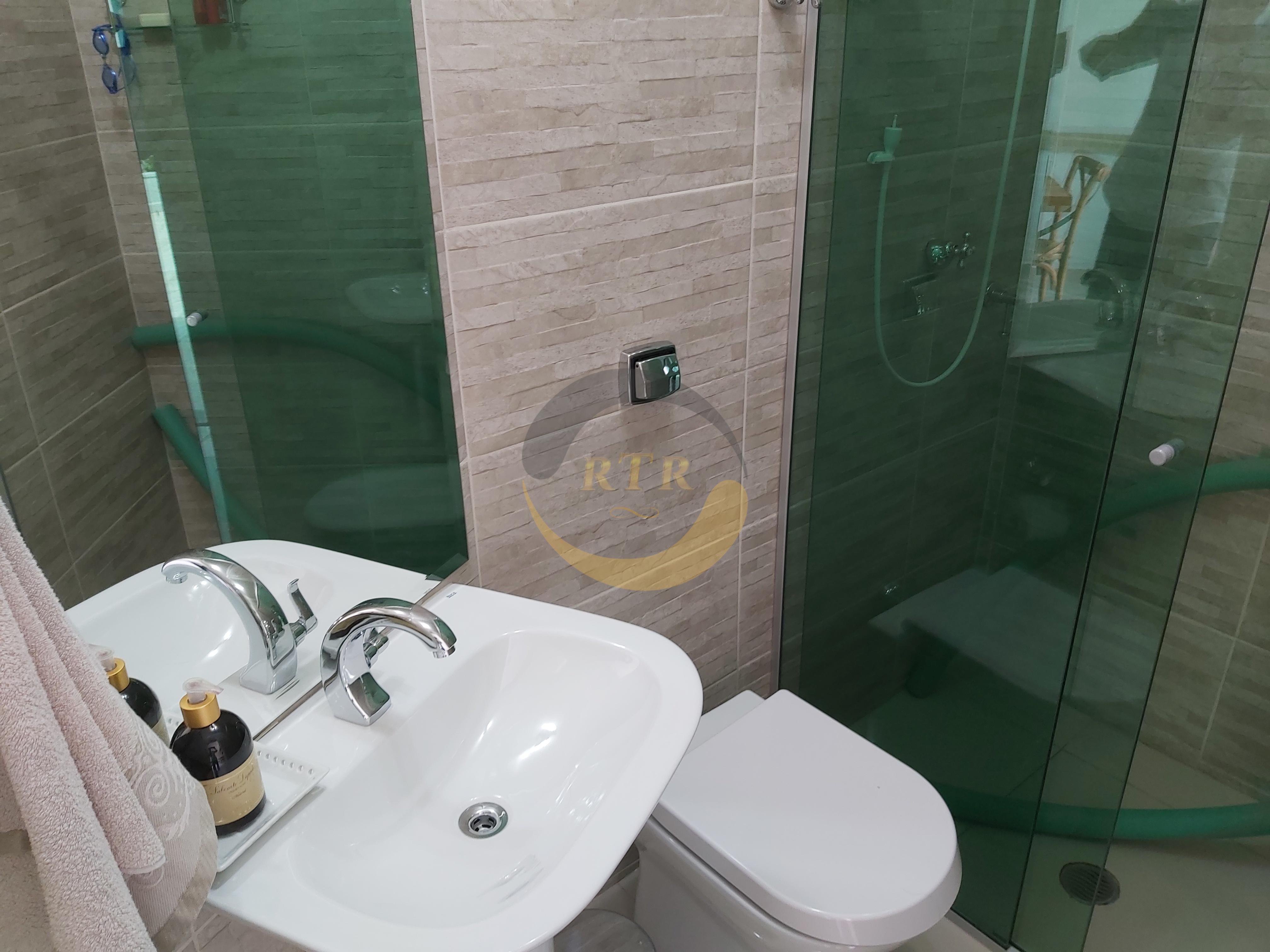 S&atilde;o Roque Nobre, Sobrado Alto Padr&atilde;o 340m&sup2;, 3 Su&iacute;tes, Piscina, Aquecimento Solar  São Roque - 