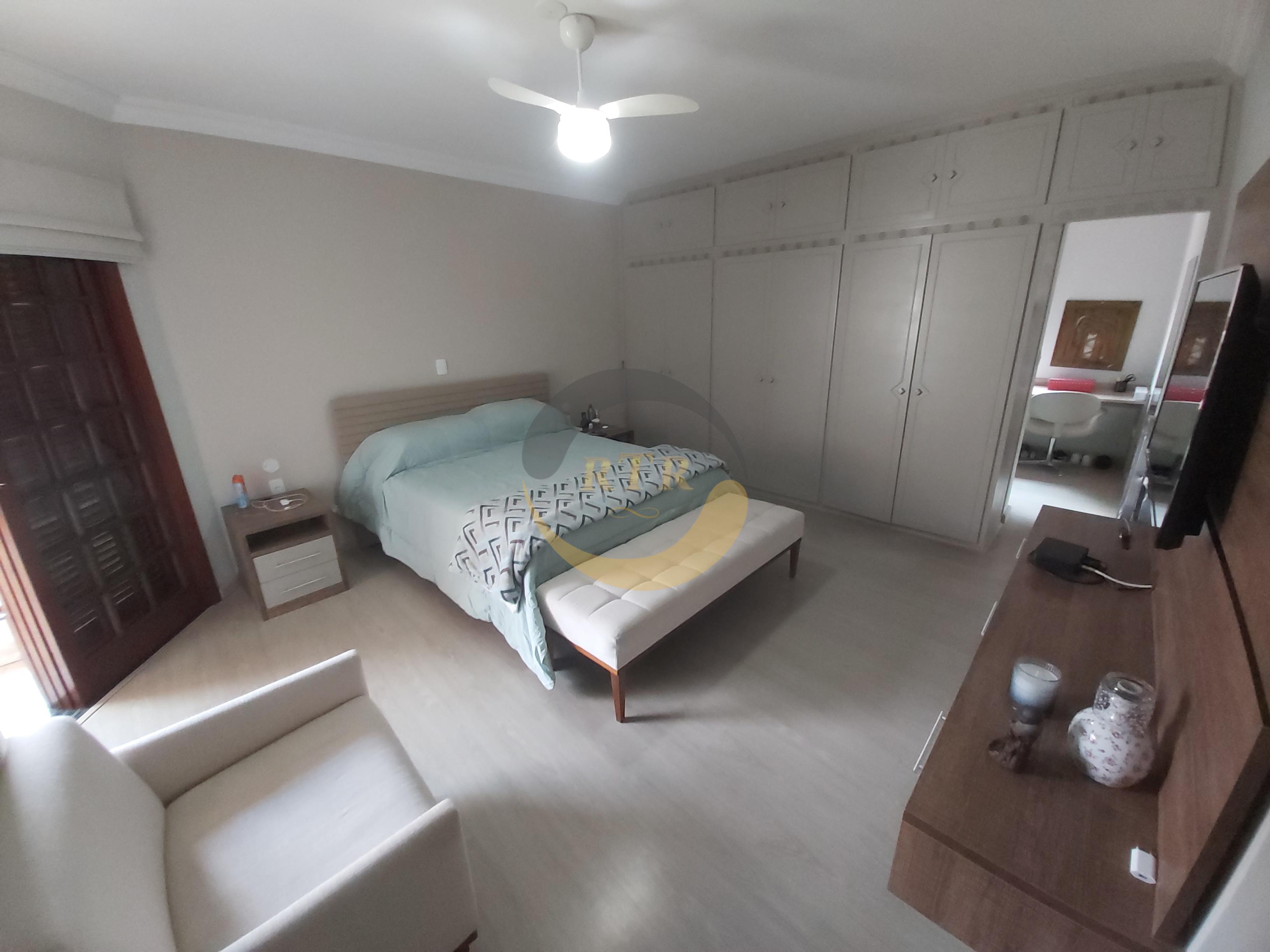S&atilde;o Roque Nobre, Sobrado Alto Padr&atilde;o 340m&sup2;, 3 Su&iacute;tes, Piscina, Aquecimento Solar  São Roque - 