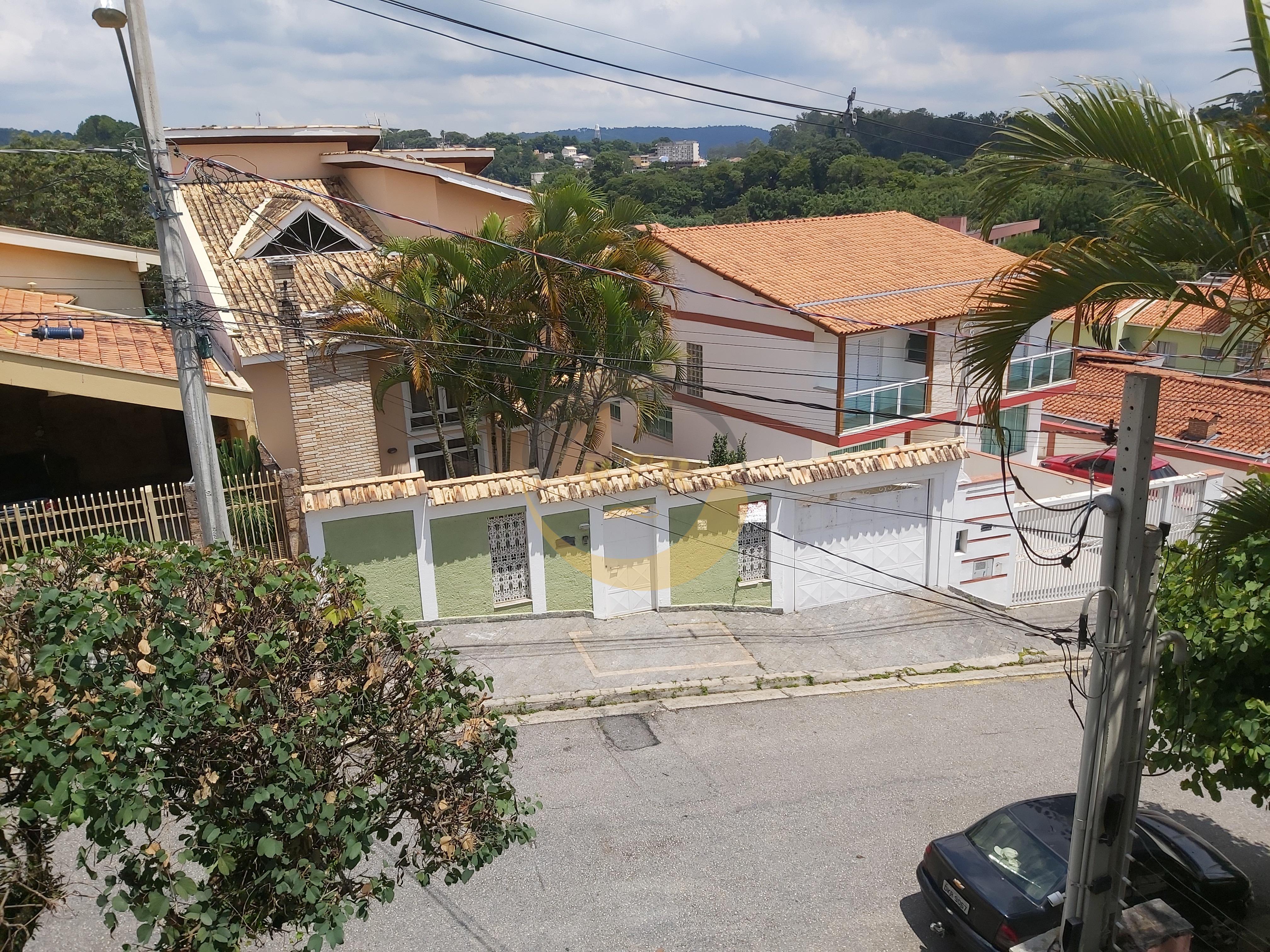 S&atilde;o Roque Nobre, Sobrado Alto Padr&atilde;o 340m&sup2;, 3 Su&iacute;tes, Piscina, Aquecimento Solar  São Roque - 