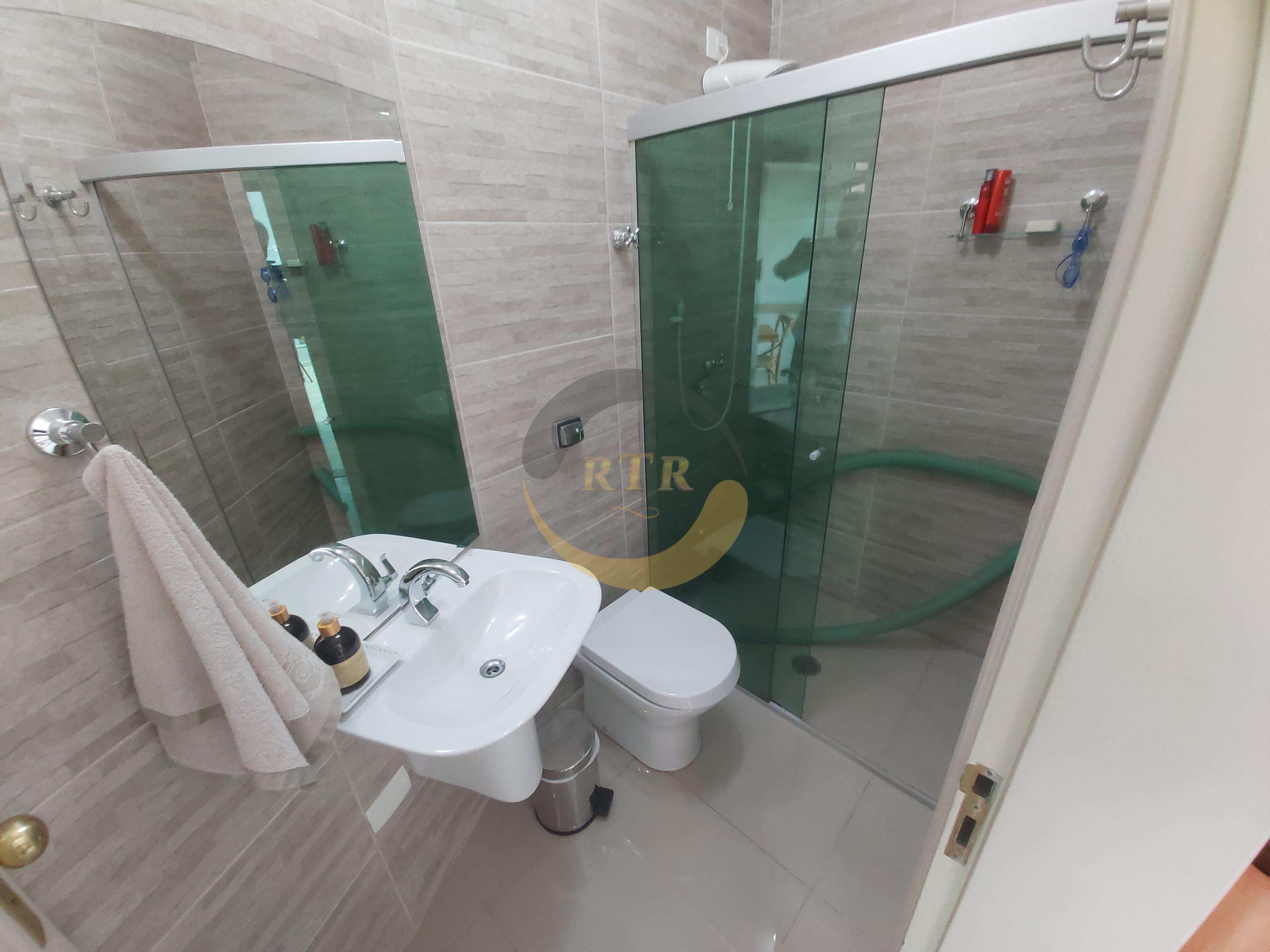 S&atilde;o Roque Nobre, Sobrado Alto Padr&atilde;o 340m&sup2;, 3 Su&iacute;tes, Piscina, Aquecimento Solar  São Roque - 