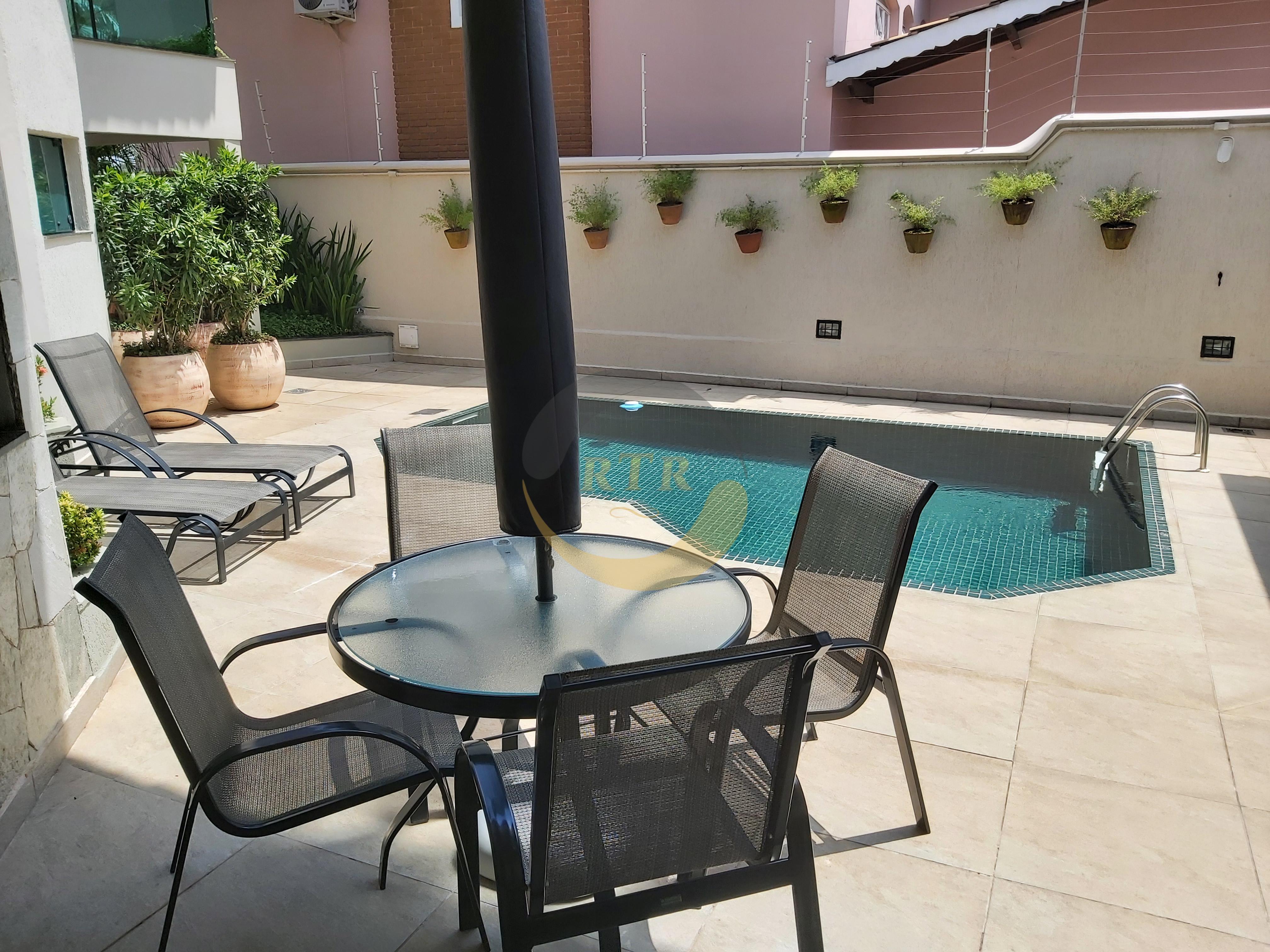 S&atilde;o Roque Nobre, Sobrado Alto Padr&atilde;o 340m&sup2;, 3 Su&iacute;tes, Piscina, Aquecimento Solar  São Roque - 