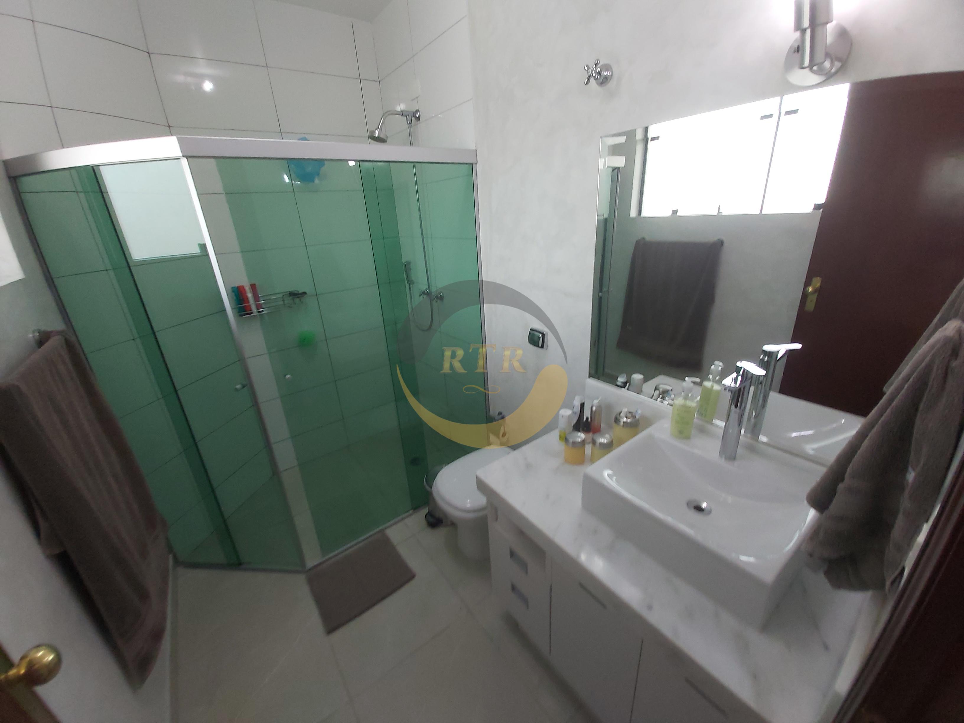 S&atilde;o Roque Nobre, Sobrado Alto Padr&atilde;o 340m&sup2;, 3 Su&iacute;tes, Piscina, Aquecimento Solar  São Roque - 
