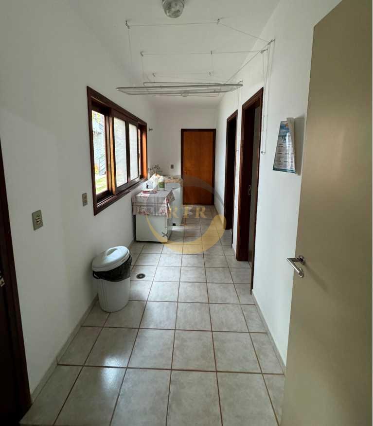 Casa Alto Padr&atilde;o Condom&iacute;nio Atibaia AT. 1200 M&sup2; AC. 500 M&sup2; 6 su&iacute;tes Mobilia Lazer 5 Vagas  Atibaia - 