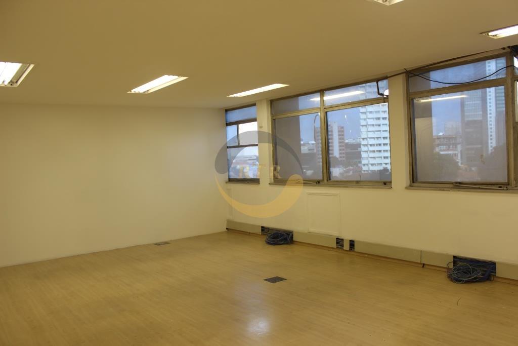 Investidores, Im&oacute;vel com Renda, Escrit&oacute;rio 517 M&sup2;, Pinheiros, 6 vagas, loca&ccedil;&atilde;o de Porte  São Paulo - 