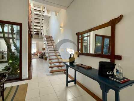 Sofistica&ccedil;&atilde;o, Conforto &agrave; Beira-Mar, Casa alto Padr&atilde;o, 458 M&sup2;, 5 su&iacute;tes, 4 vagas, P&eacute; Areia  Guarujá - 