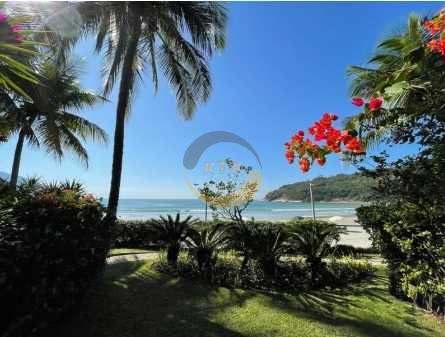 Sofistica&ccedil;&atilde;o, Conforto &agrave; Beira-Mar, Casa alto Padr&atilde;o, 458 M&sup2;, 5 su&iacute;tes, 4 vagas, P&eacute; Areia  Guarujá - 