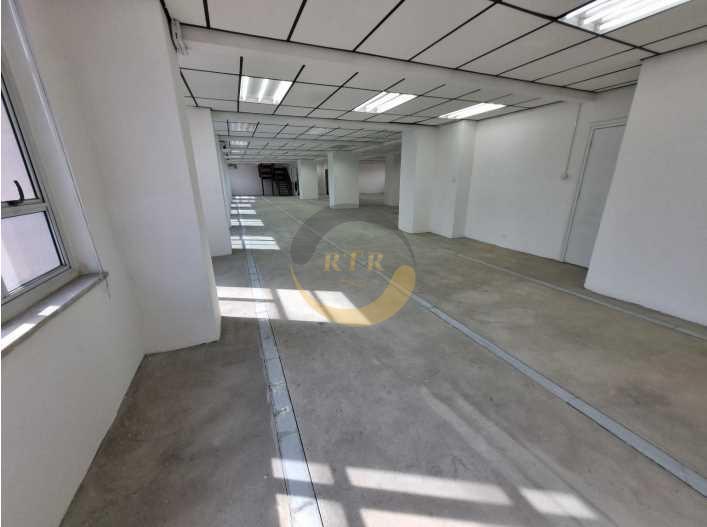 Loca&ccedil;&atilde;o Laje Comercial reformada 562 m&sup2; 8&ordm; Andar Localiza&ccedil;&atilde;o Estrat&eacute;gica Centro de SP  São Paulo - 