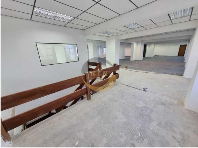 Loca&ccedil;&atilde;o Laje Comercial reformada 562 M&sup2; 9&ordm; Andar Localiza&ccedil;&atilde;o Estrat&eacute;gica Centro de SP  São Paulo - 