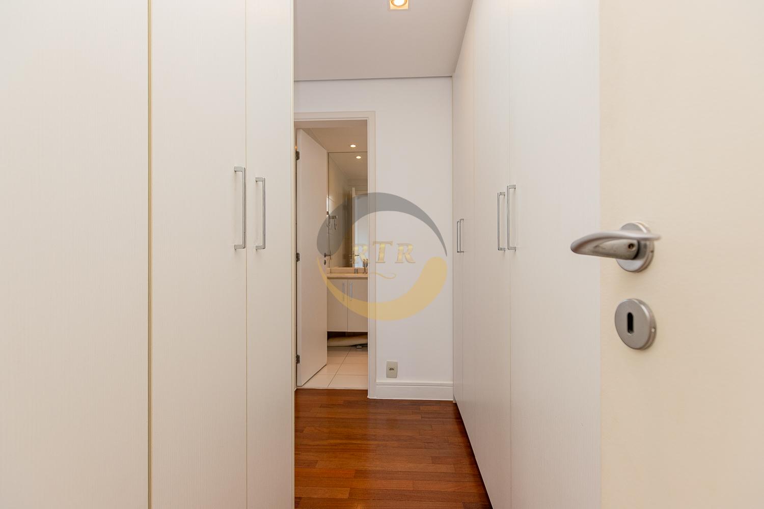 Ch&aacute;cara Sto. Antonio, Cobertura Duplex 284m&sup2;, 4 Dts 3 Suites, 3 Vgs, Vista 180&ordm; lind&iacute;ssima  São Paulo - 