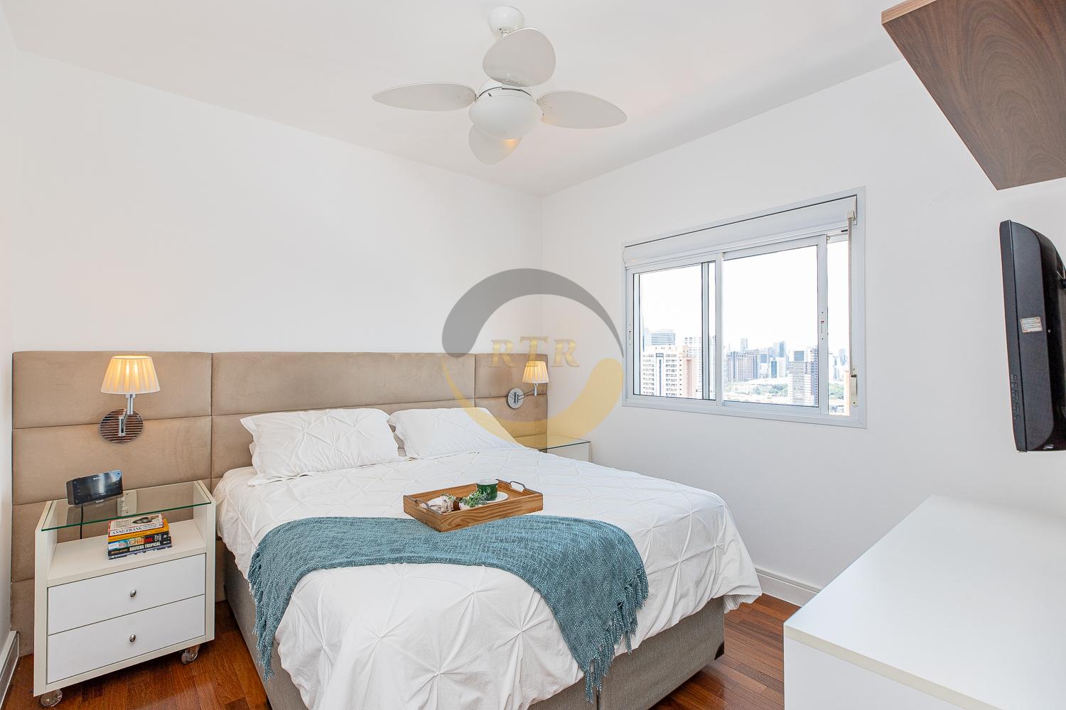 Ch&aacute;cara Sto. Antonio, Cobertura Duplex 284m&sup2;, 4 Dts 3 Suites, 3 Vgs, Vista 180&ordm; lind&iacute;ssima  São Paulo - 