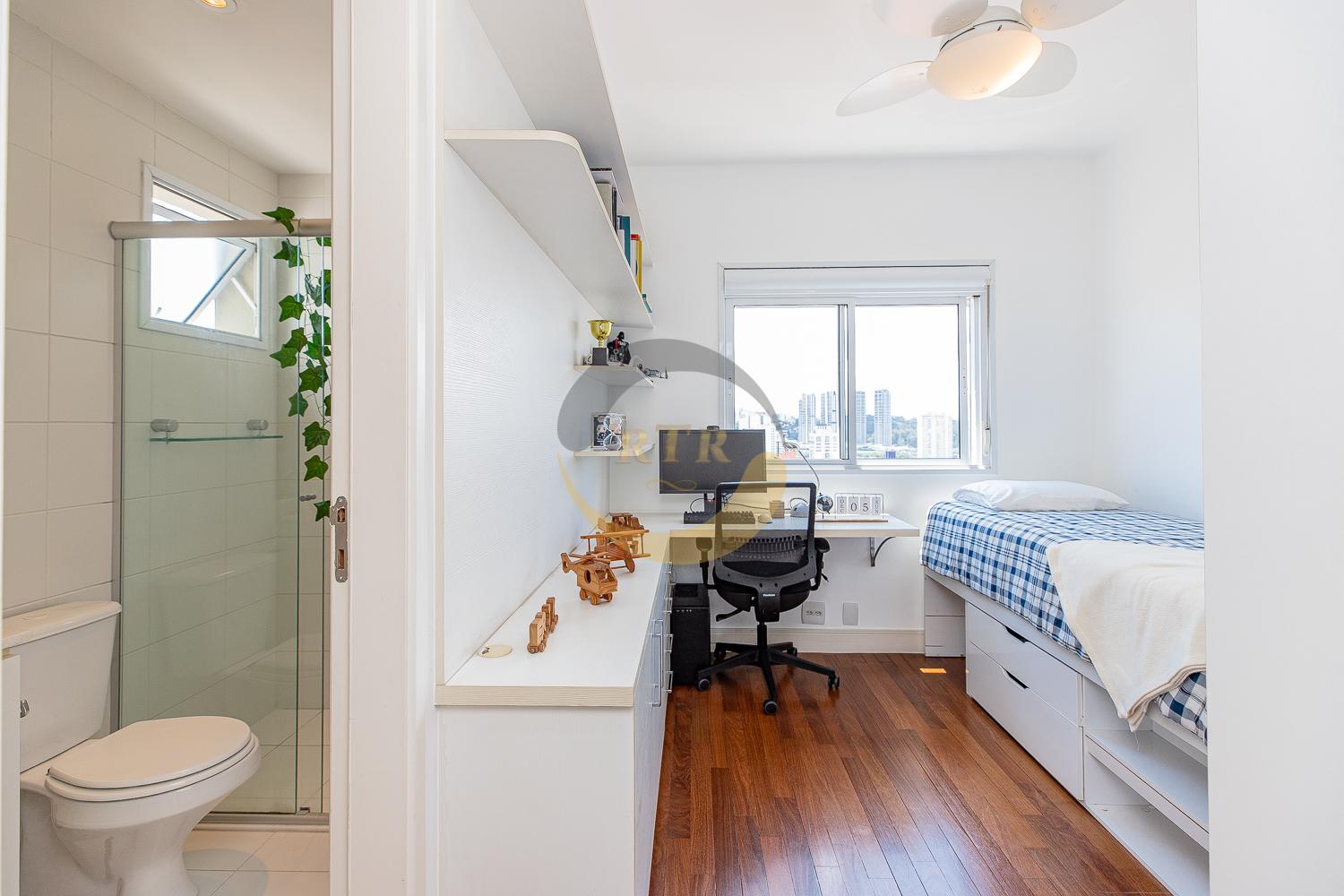 Ch&aacute;cara Sto. Antonio, Cobertura Duplex 284m&sup2;, 4 Dts 3 Suites, 3 Vgs, Vista 180&ordm; lind&iacute;ssima  São Paulo - 