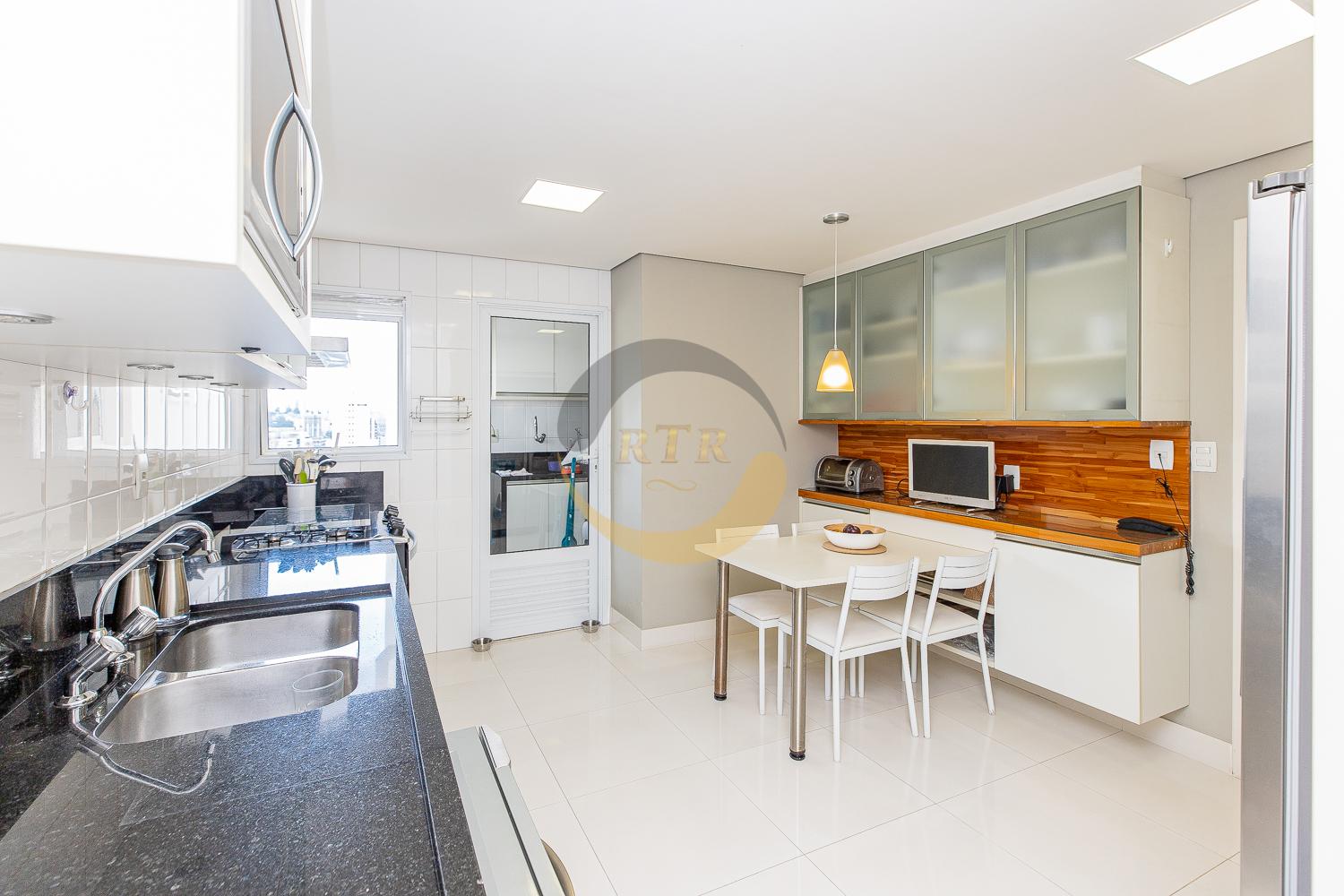 Ch&aacute;cara Sto. Antonio, Cobertura Duplex 284m&sup2;, 4 Dts 3 Suites, 3 Vgs, Vista 180&ordm; lind&iacute;ssima  São Paulo - 