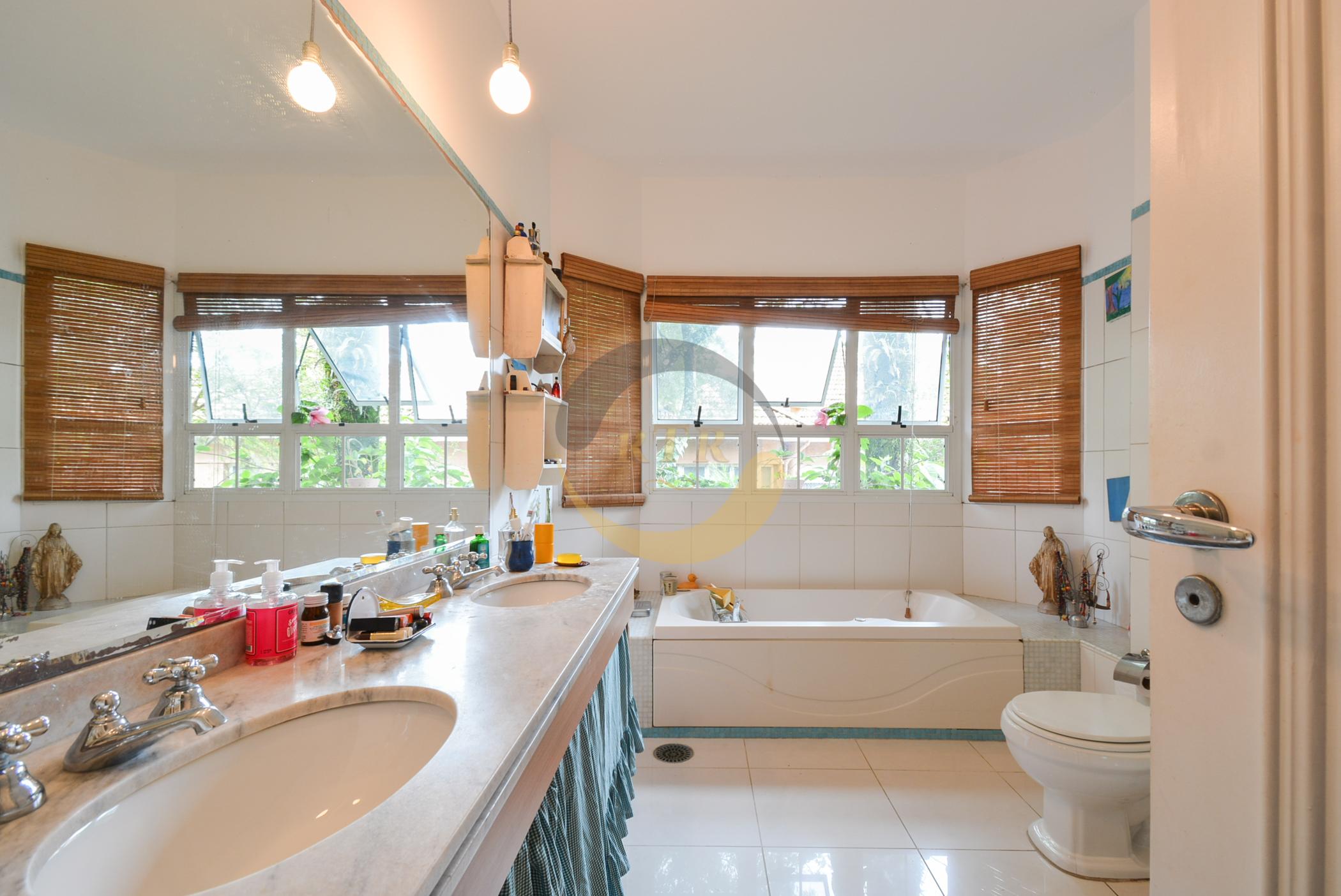 Casa Luxo Condom&iacute;nio Alto Boa Vista, 544 m&sup2;, 4 Dts, 3 Su&iacute;tes, 4 Vgs, Lazer e Seguran&ccedil;a  São Paulo - 