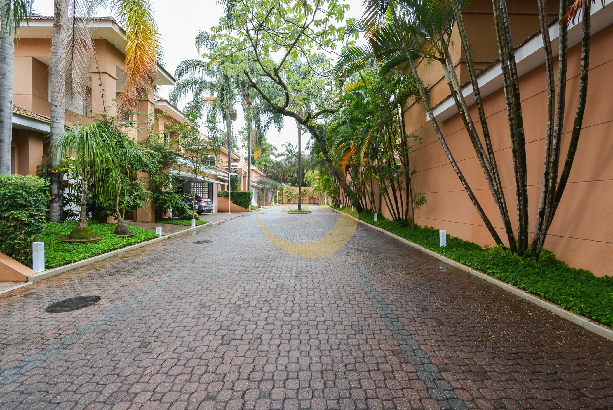 Casa Luxo Condom&iacute;nio Alto Boa Vista, 544 m&sup2;, 4 Dts, 3 Su&iacute;tes, 4 Vgs, Lazer e Seguran&ccedil;a  São Paulo - 