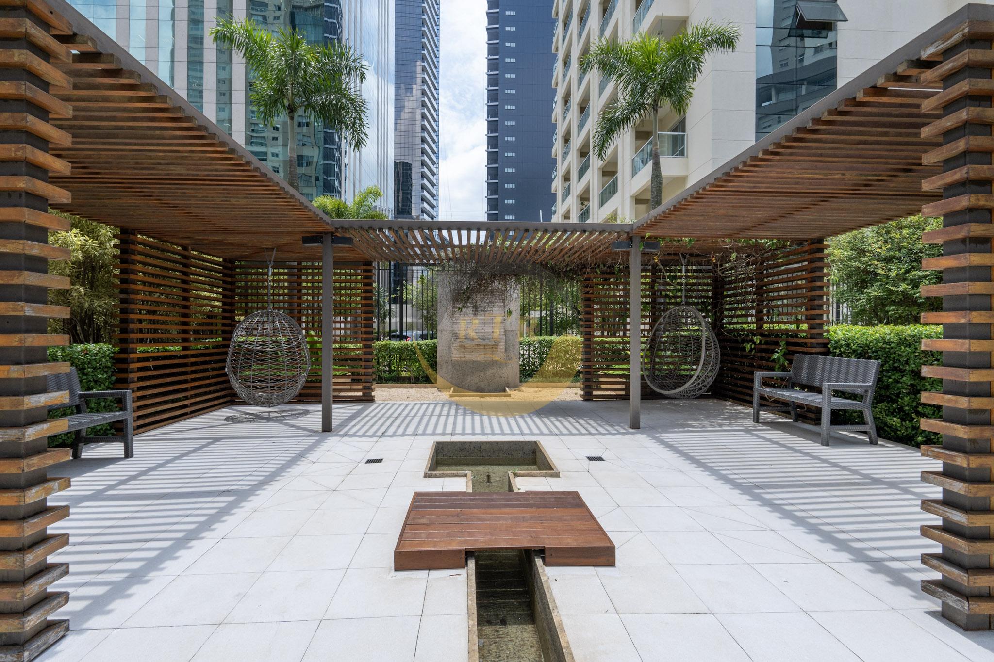 Loft 85 M&sup2;, Brooklin, Luxo, Conforto, 1 Su&iacute;te, 2 banheiros, 2 vagas, Vista maravilhosa  São Paulo - 