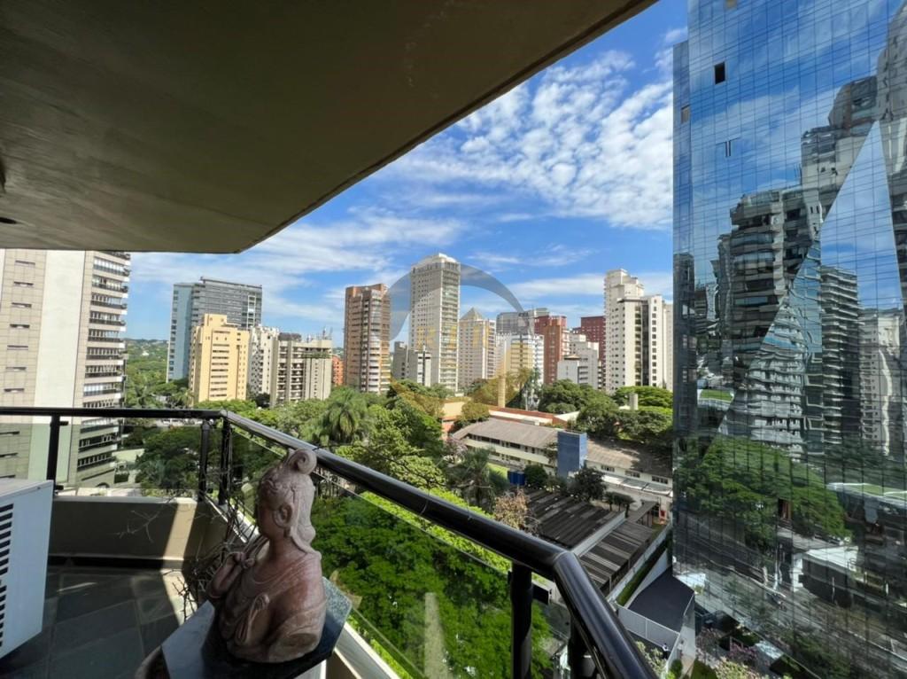 Luxo, Conforto, Itaim Bibi, Apartamento, 220M&sup2;, Vista Panor&acirc;mica, 4 Dts, 2 Su&iacute;tes, 4 Vagas  São Paulo - 