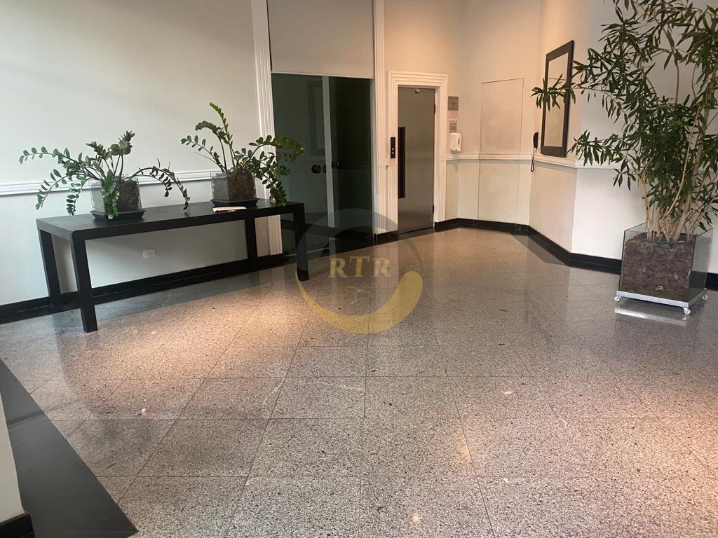 Luxo, Conforto, Itaim Bibi, Apartamento, 220M&sup2;, Vista Panor&acirc;mica, 4 Dts, 2 Su&iacute;tes, 4 Vagas  São Paulo - 
