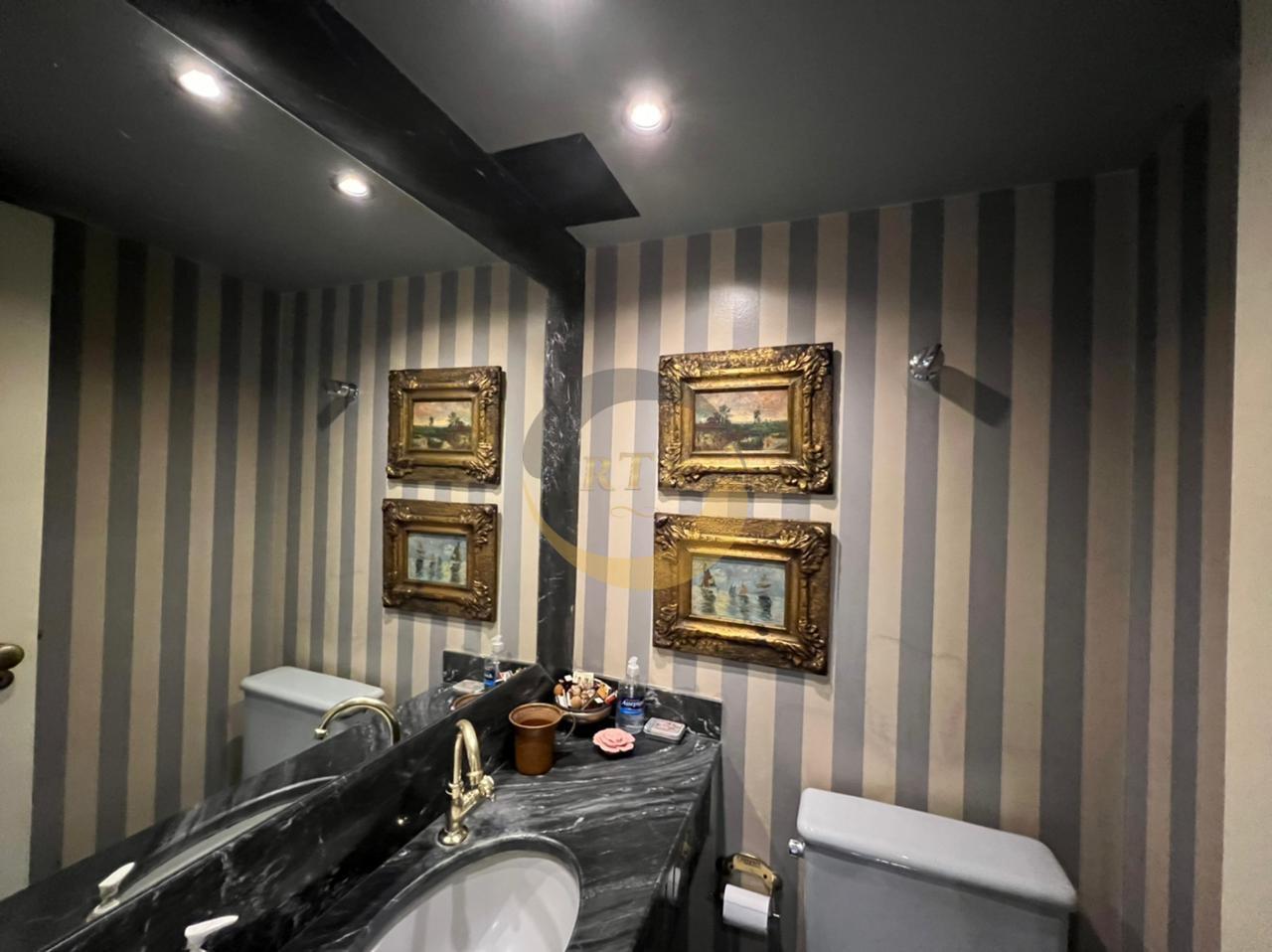Luxo, Conforto, Itaim Bibi, Apartamento, 220M&sup2;, Vista Panor&acirc;mica, 4 Dts, 2 Su&iacute;tes, 4 Vagas  São Paulo - 