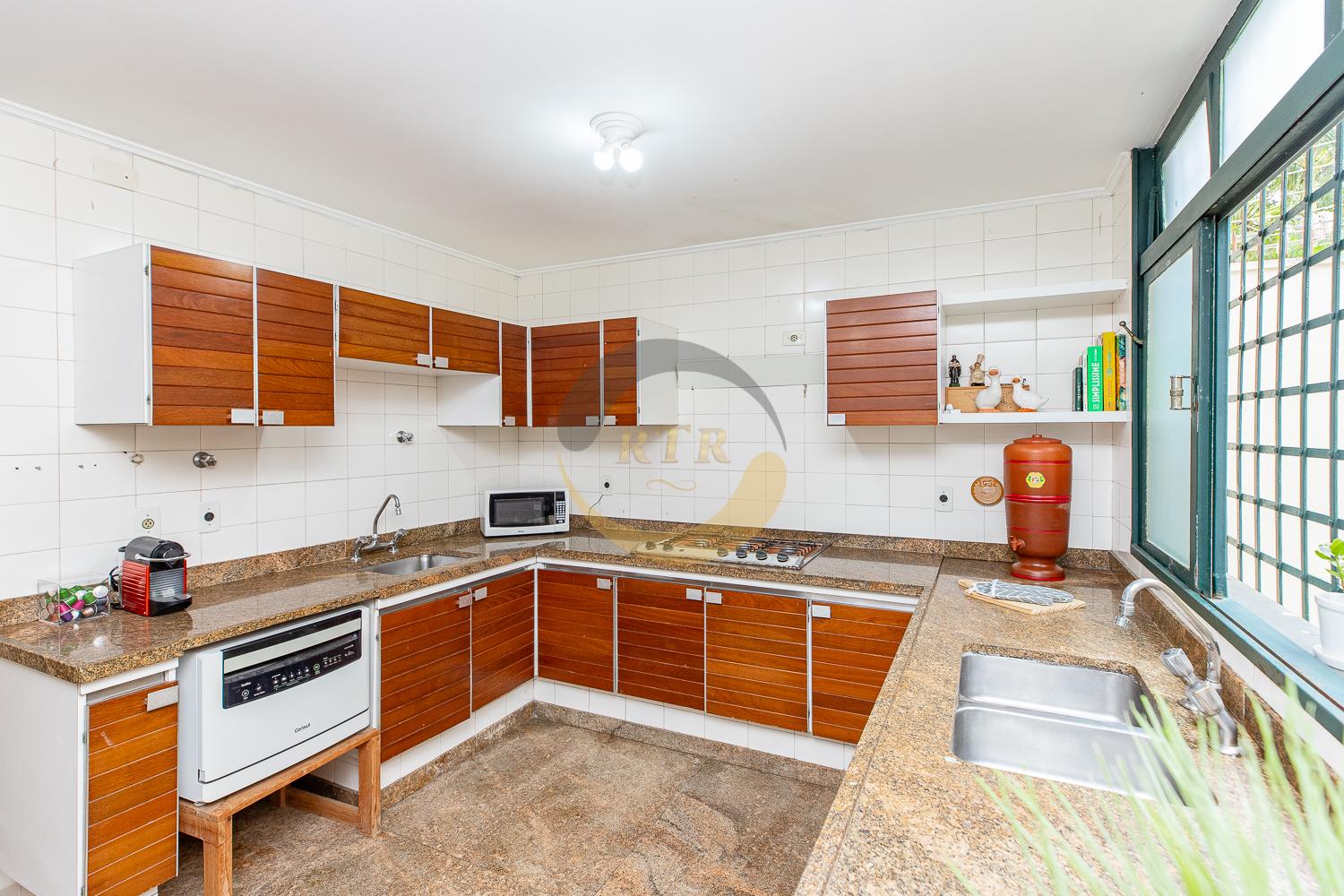 Exclusividade, Sofistica&ccedil;&atilde;o, Casa, 4 Su&iacute;tes, 489 M&sup2;, 3 Vagas, Bairro Alto Boa Vista  São Paulo - 