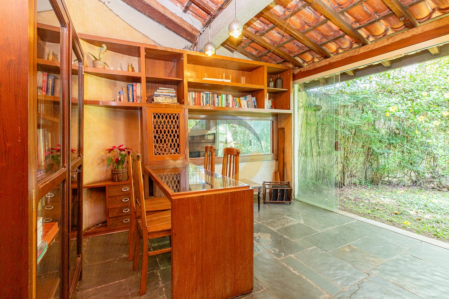 Exclusividade, Sofistica&ccedil;&atilde;o, Casa, 4 Su&iacute;tes, 489 M&sup2;, 3 Vagas, Bairro Alto Boa Vista  São Paulo - 