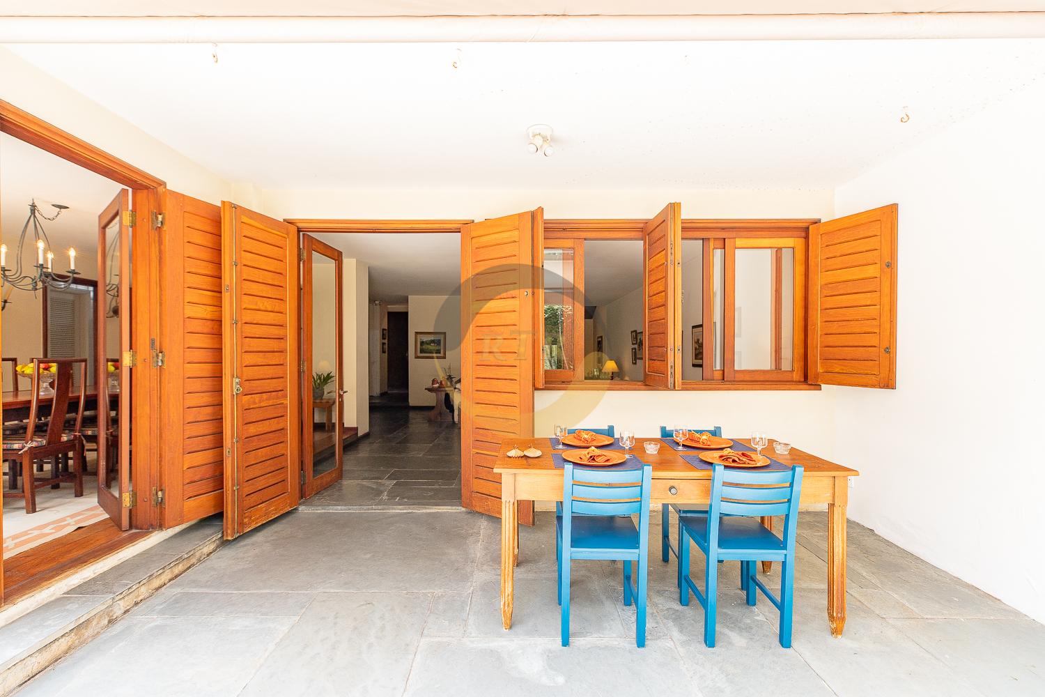 Exclusividade, Sofistica&ccedil;&atilde;o, Casa, 4 Su&iacute;tes, 489 M&sup2;, 3 Vagas, Bairro Alto Boa Vista  São Paulo - 
