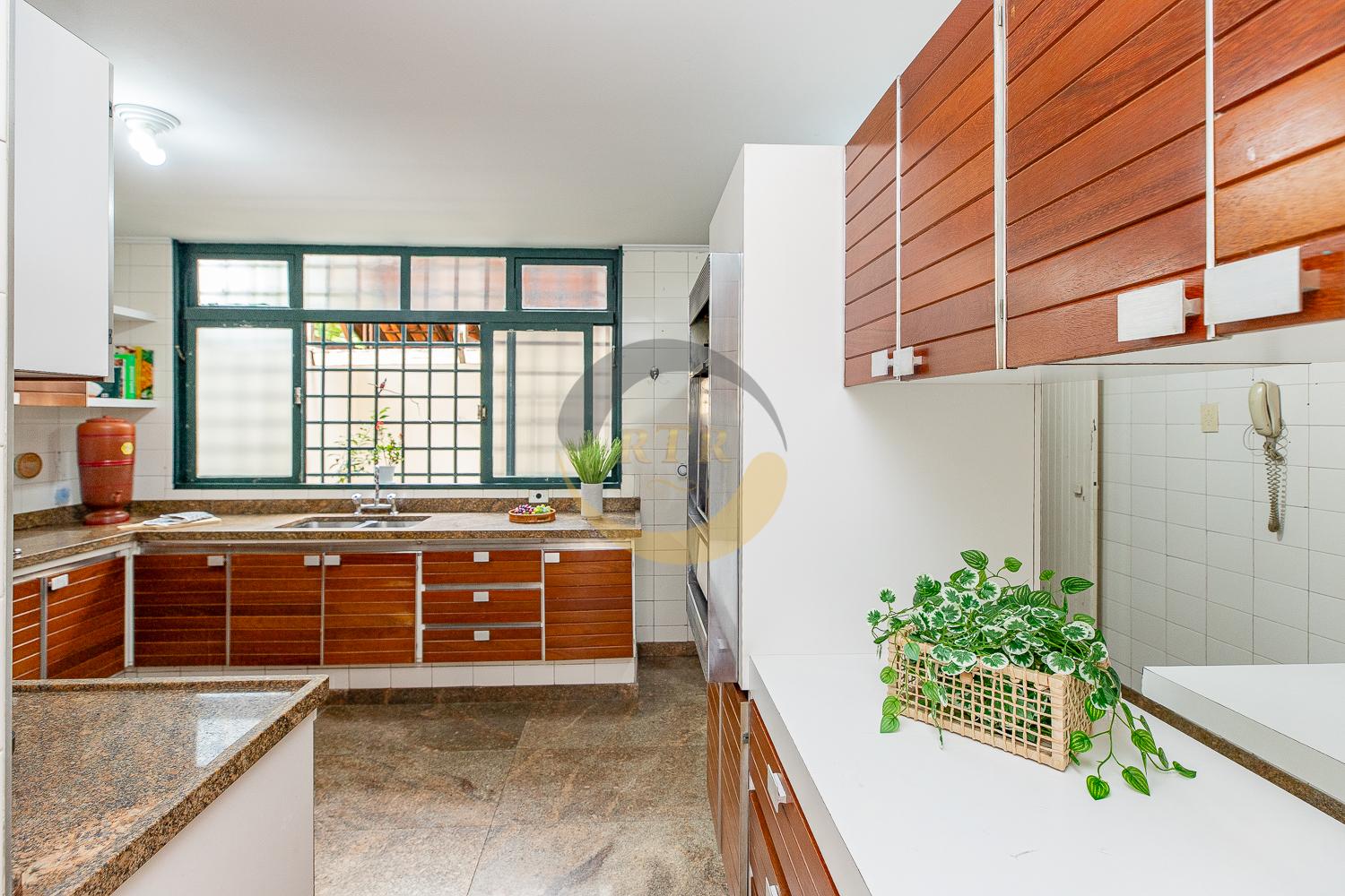 Exclusividade, Sofistica&ccedil;&atilde;o, Casa, 4 Su&iacute;tes, 489 M&sup2;, 3 Vagas, Bairro Alto Boa Vista  São Paulo - 