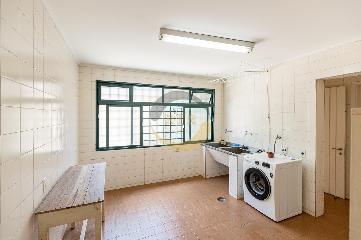 Exclusividade, Sofistica&ccedil;&atilde;o, Casa, 4 Su&iacute;tes, 489 M&sup2;, 3 Vagas, Bairro Alto Boa Vista  São Paulo - 