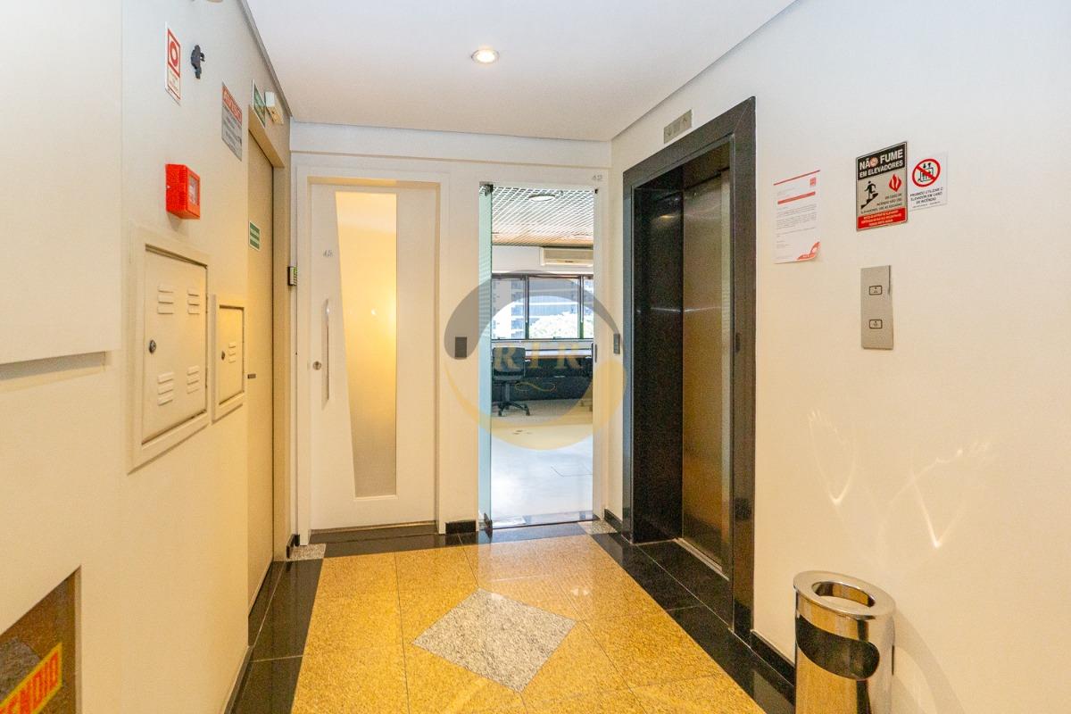 Vila Ol&iacute;mpia, Sala Comercial, no mesmo espa&ccedil;o sala de reuni&atilde;o com total de 45 M&sup2;, 1 vaga!  São Paulo - 