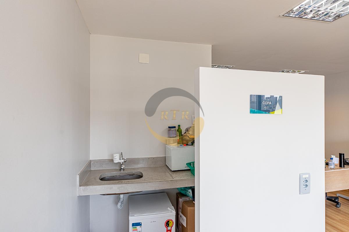 Invista e tenha Retorno Imediato, Sala Comercial, 42 m&sup2;, 2 Vagas Locada na Vila Andrade! Rua Aureliano Guimarães São Paulo - 